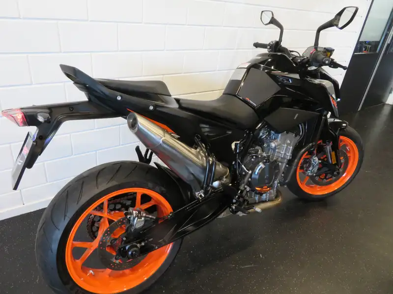KTM 790 Duke - foto 3