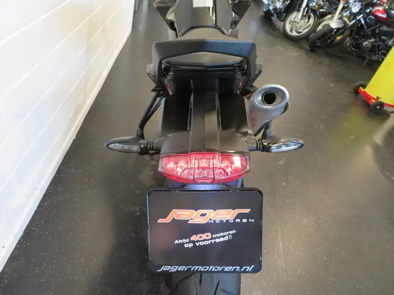 KTM 790 Duke - foto 4