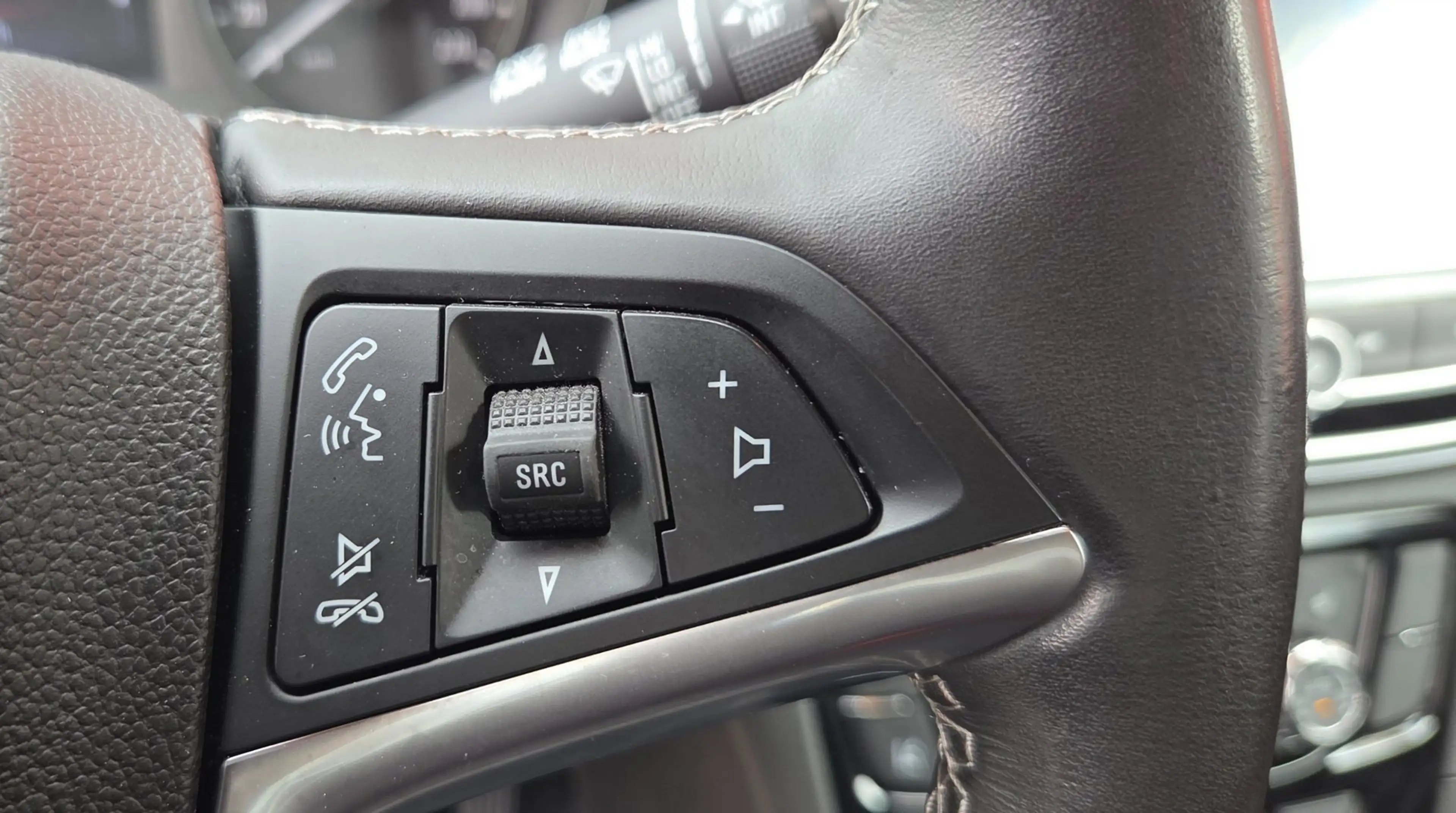 Opel Mokka X 1.4 Turbo Innovation — photo 25