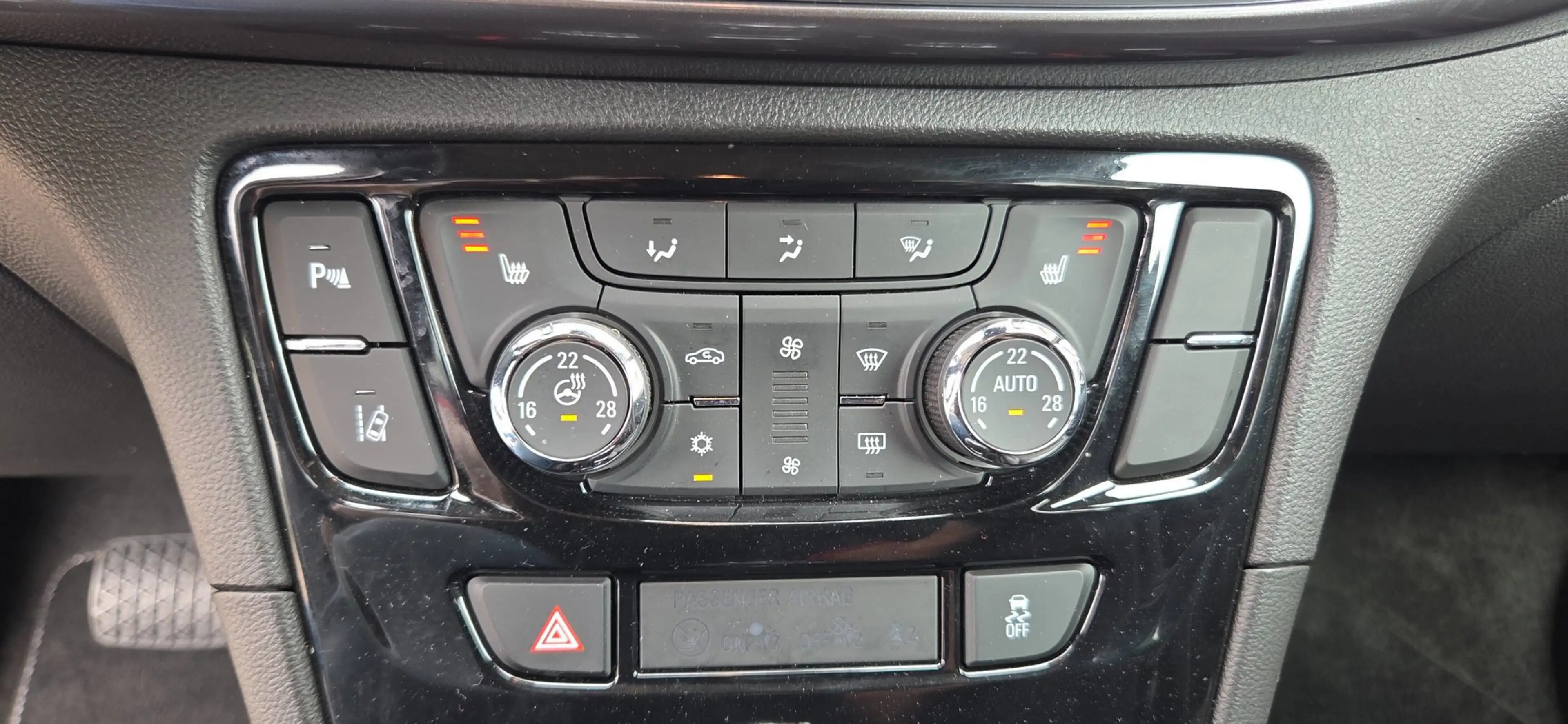 Opel Mokka X 1.4 Turbo Innovation — photo 22