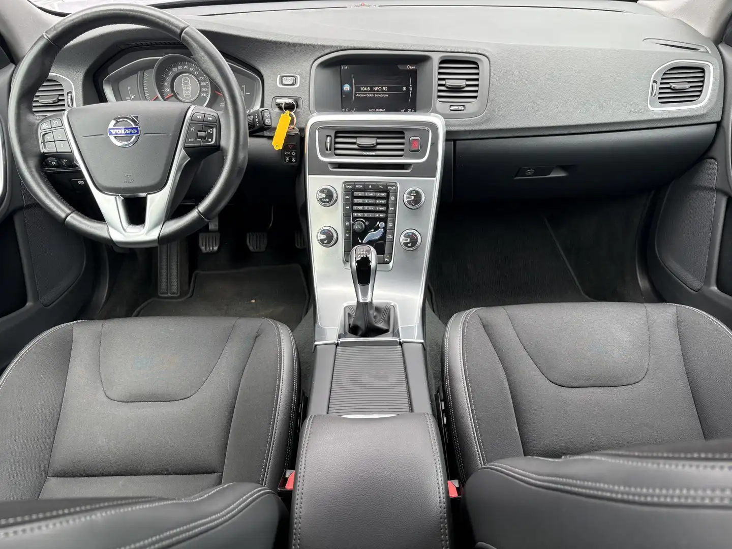 Volvo V60 T3 150 pk Nordic+ | Standkachel | Volvo on Call ap Blau - 2