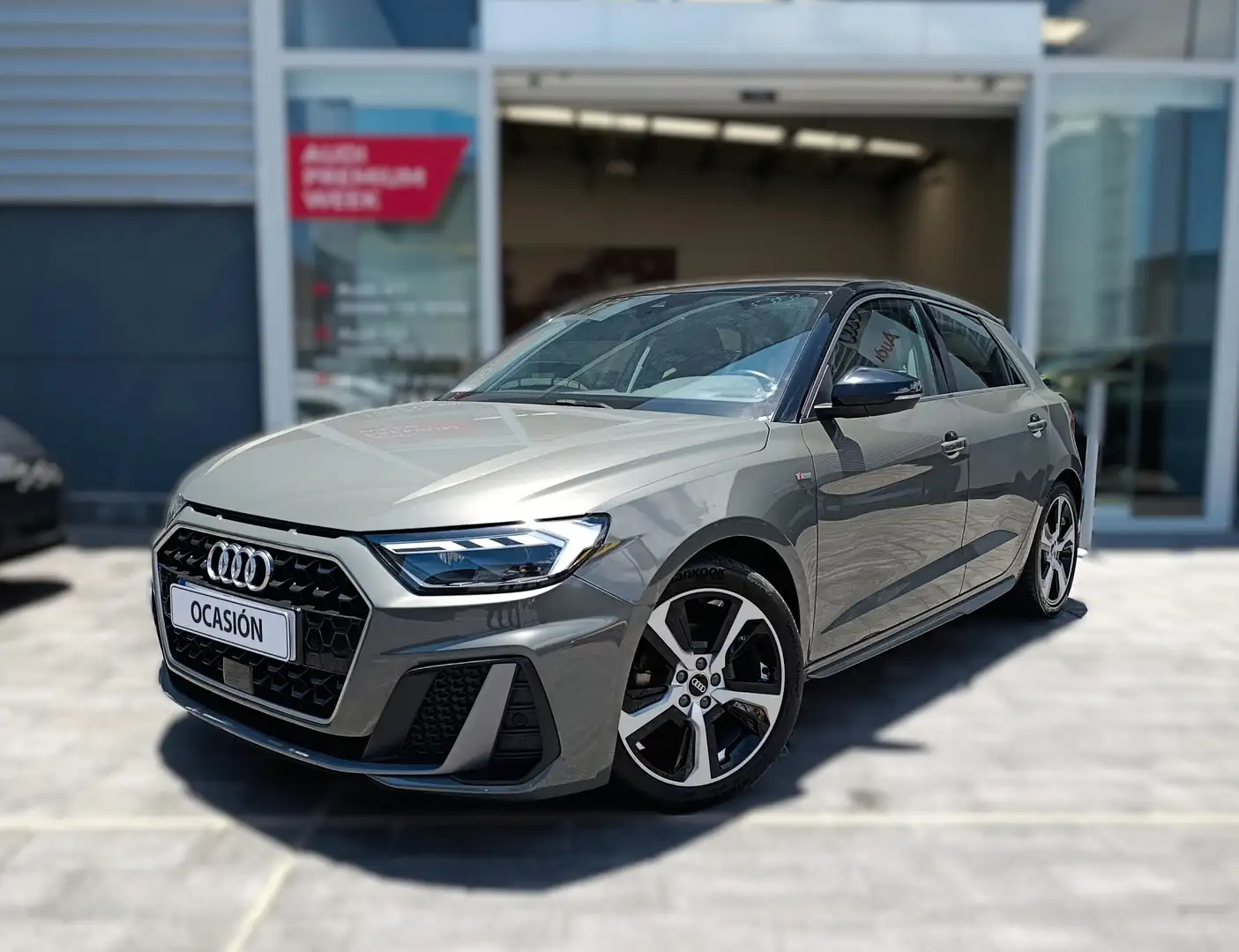 Audi A1 Sportback 30 TFSI S line S tronic Grau - 1
