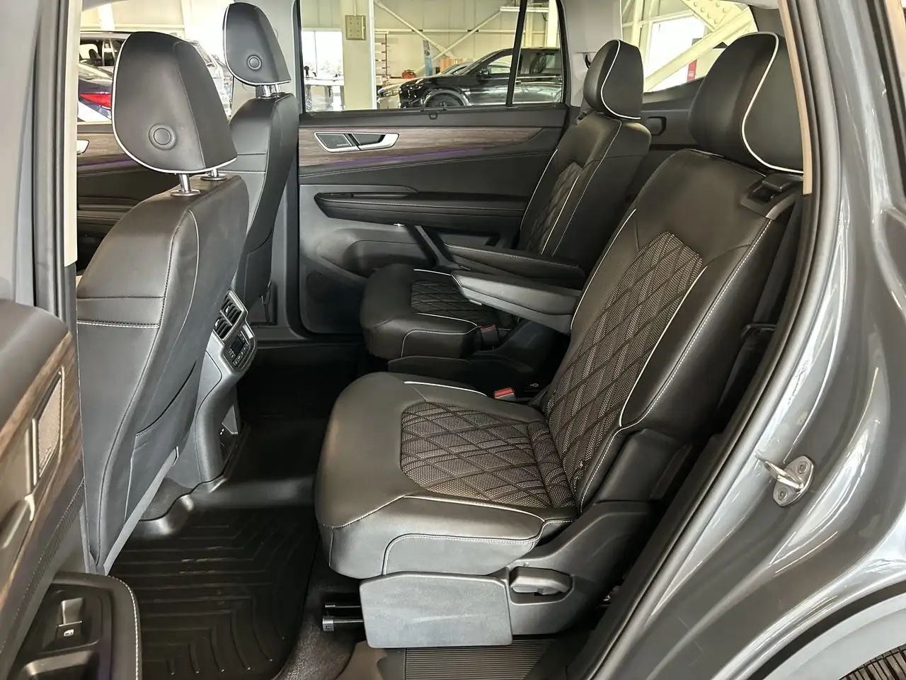 Volkswagen Atlas снимка Volkswagen Atlas