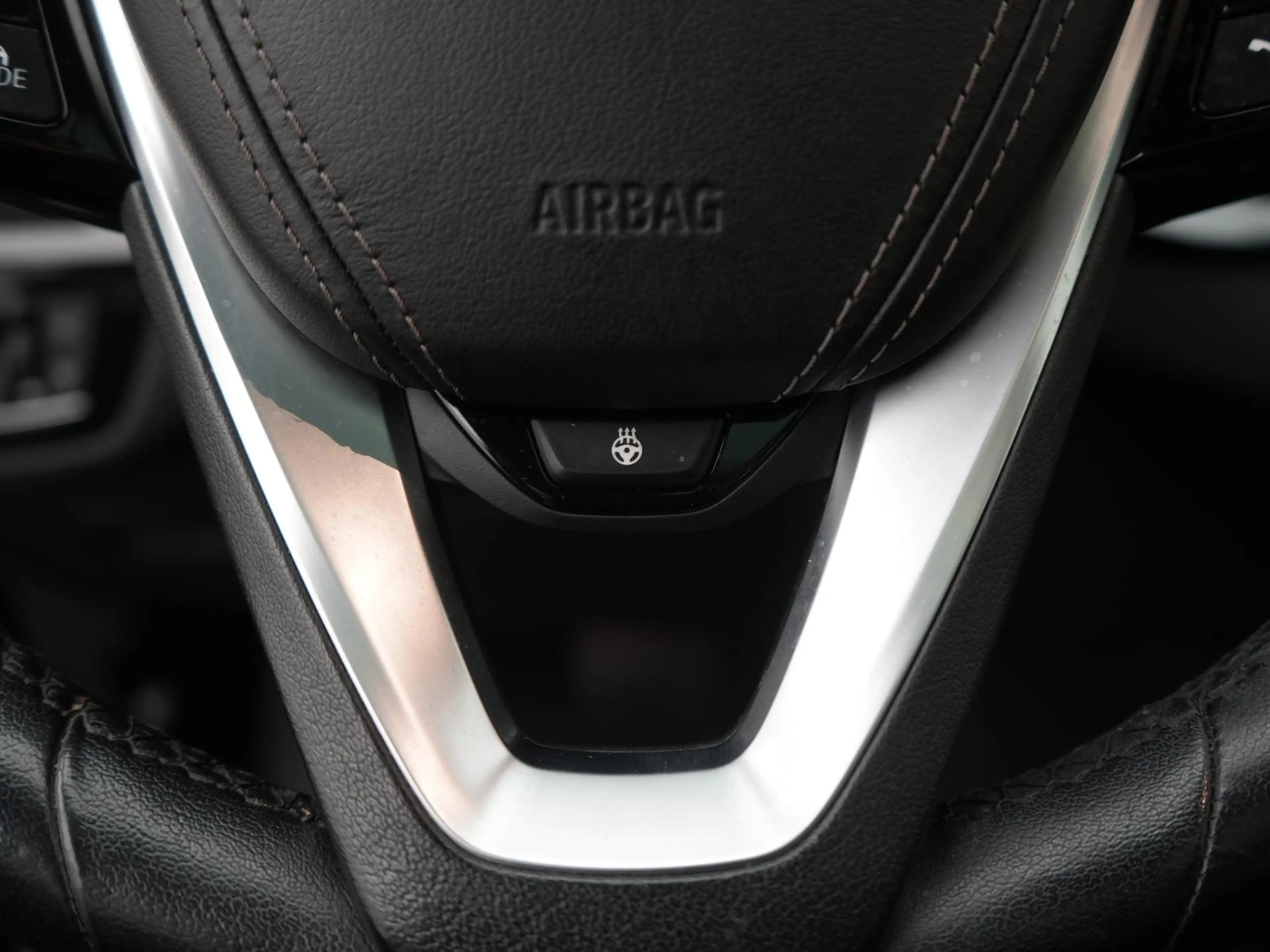 BMW 530 d Luxury Line,LASER,HUD,ACC,360°,PANO,TOTW — photo 14