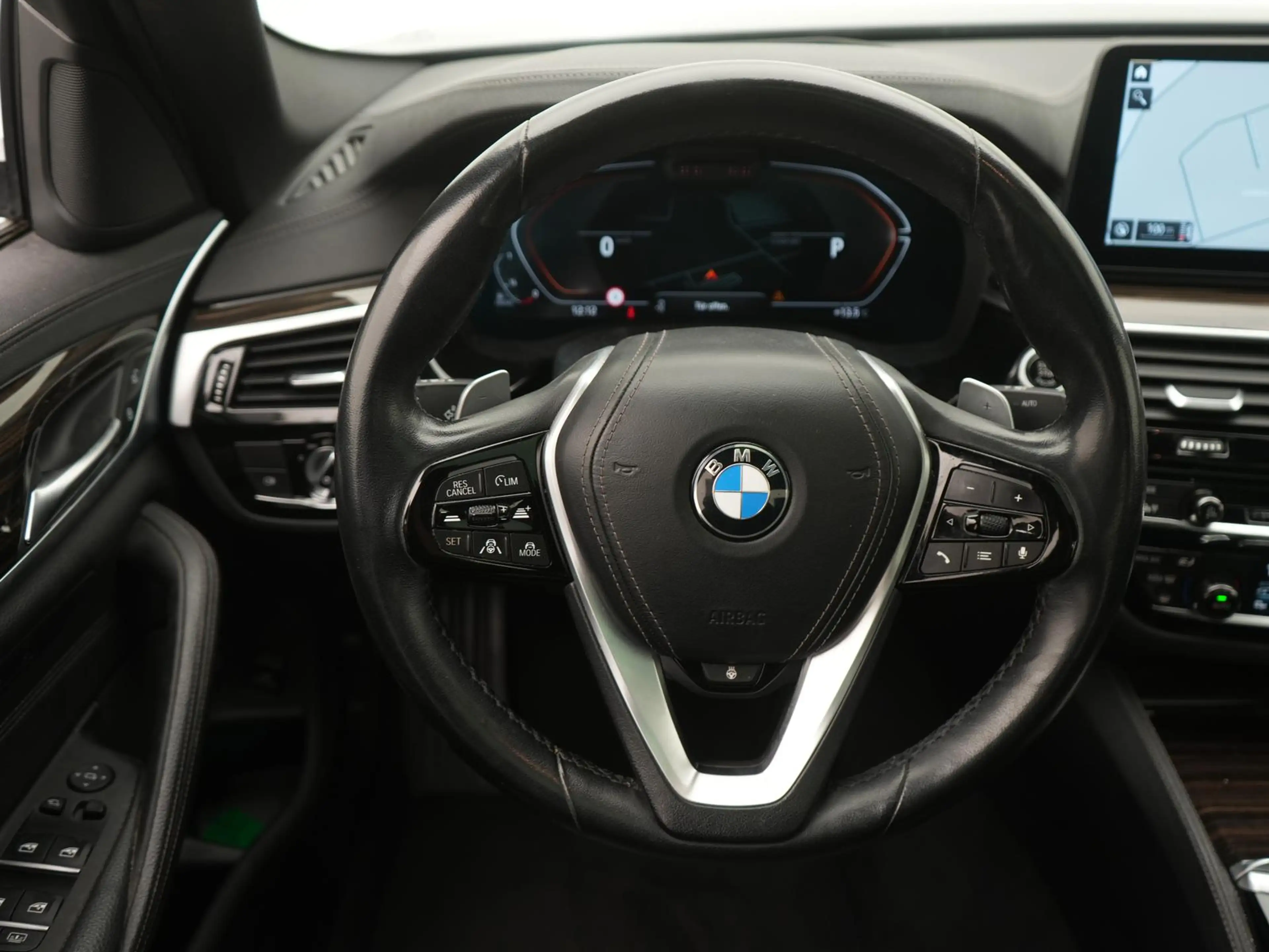 BMW 530 d Luxury Line,LASER,HUD,ACC,360°,PANO,TOTW — photo 10