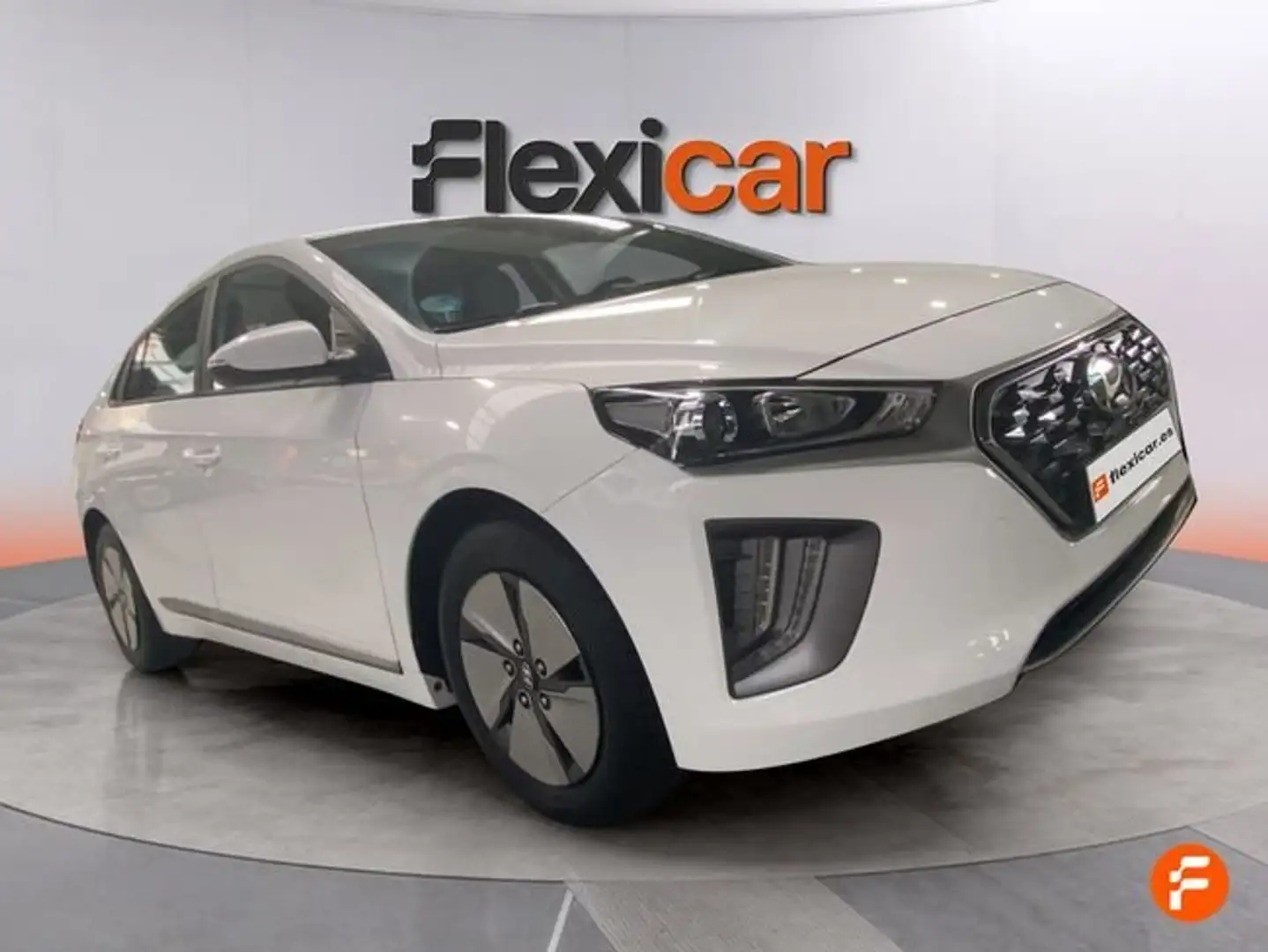 Hyundai IONIQ HEV 1.6 GDI Tecno Blanco - 2