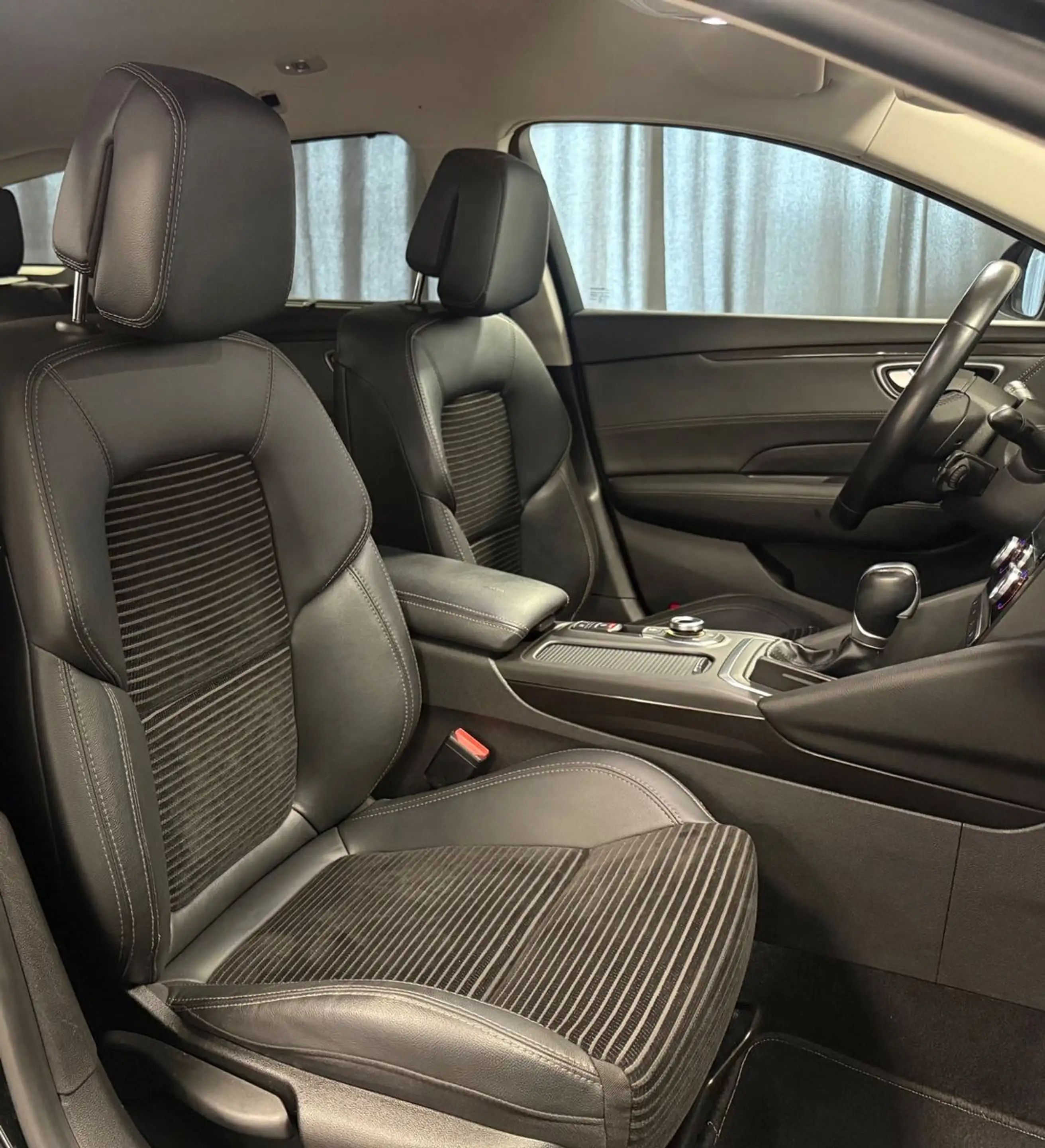 Renault Talisman TCe 225 EDC*Leder*NAVi*LED*1HAND — photo 15