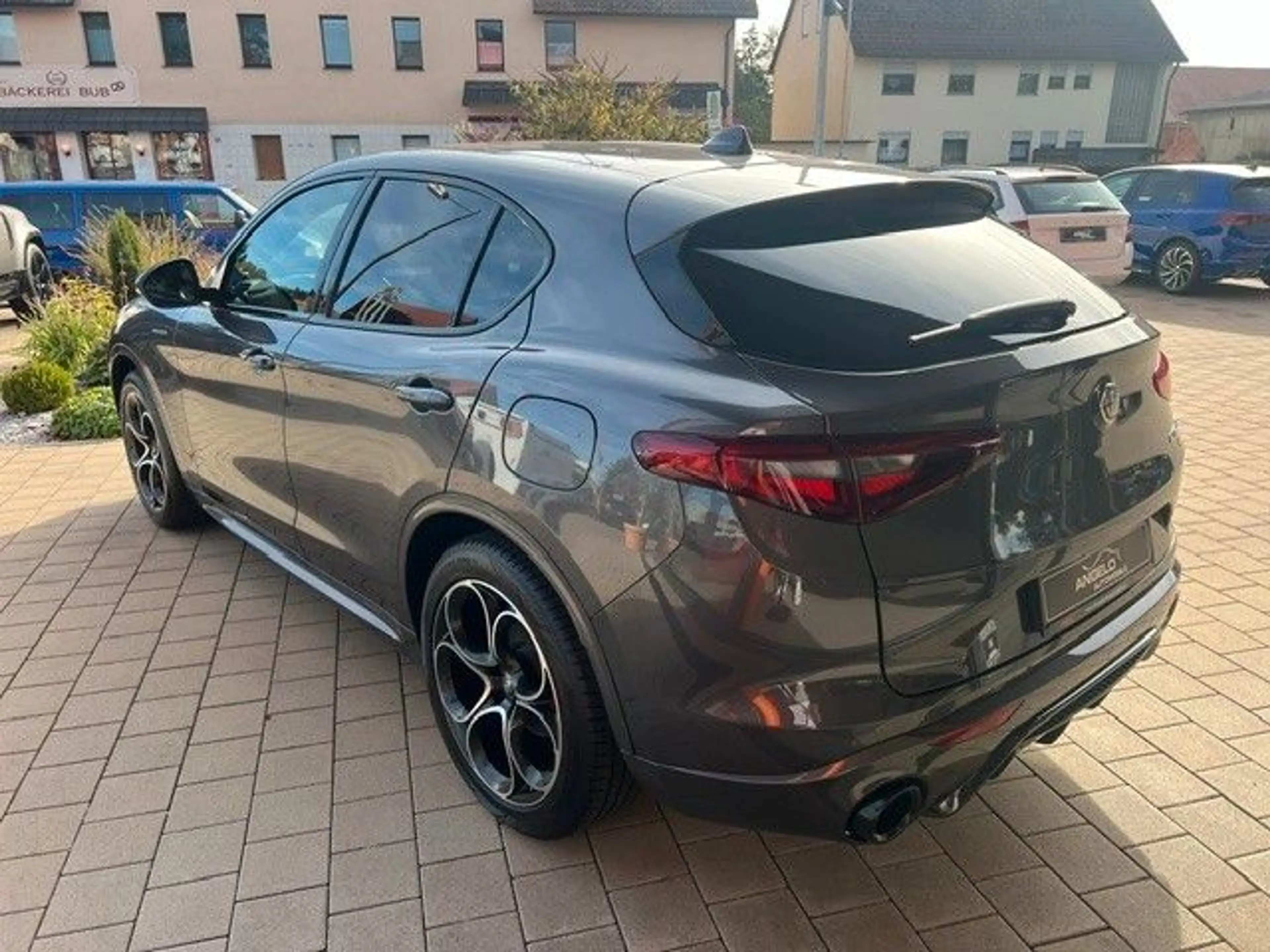 Alfa Romeo Stelvio Veloce Q4*AHK*Neuer Motor vor 6000 KM* — photo 7