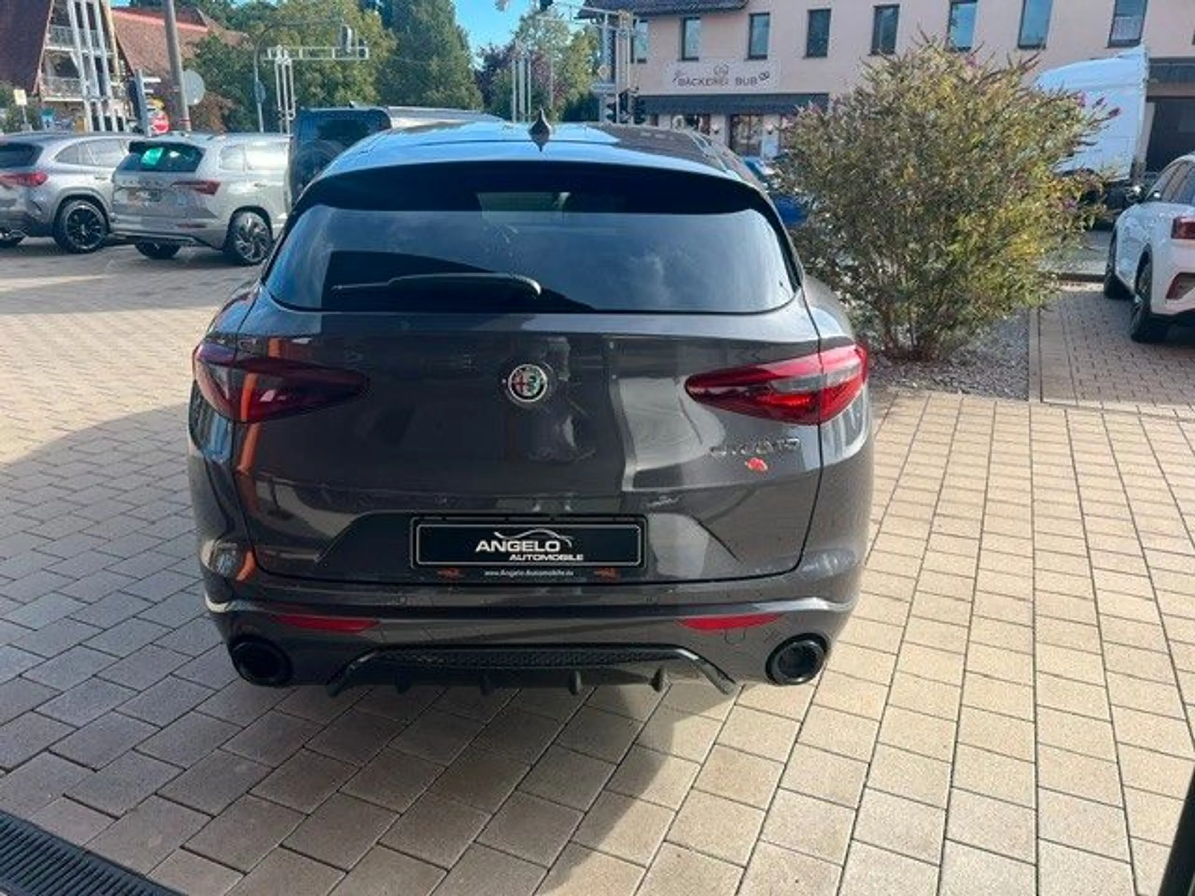 Alfa Romeo Stelvio Veloce Q4*AHK*Neuer Motor vor 6000 KM* — photo 12