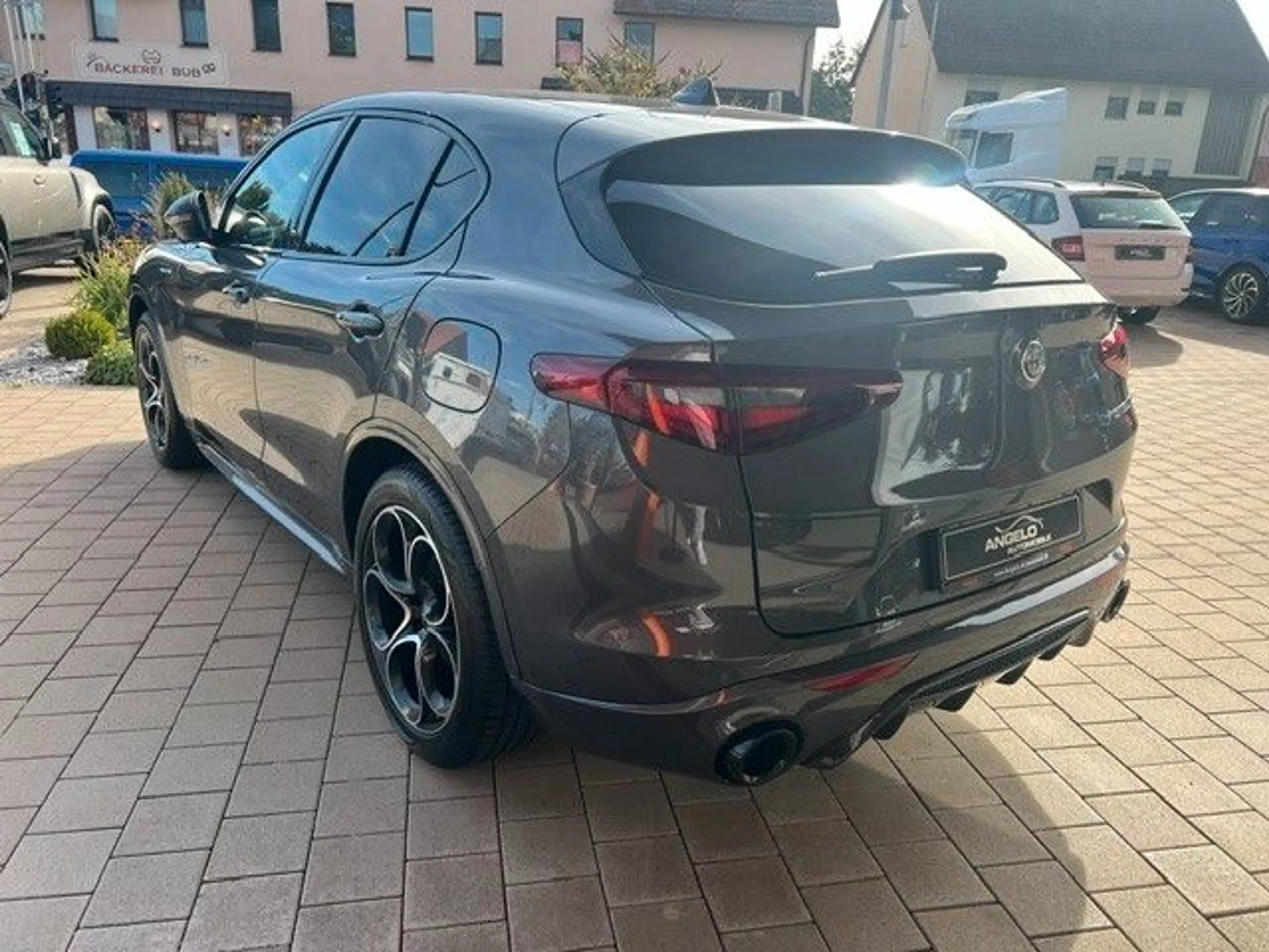 Alfa Romeo Stelvio Veloce Q4*AHK*Neuer Motor vor 6000 KM* — photo 8