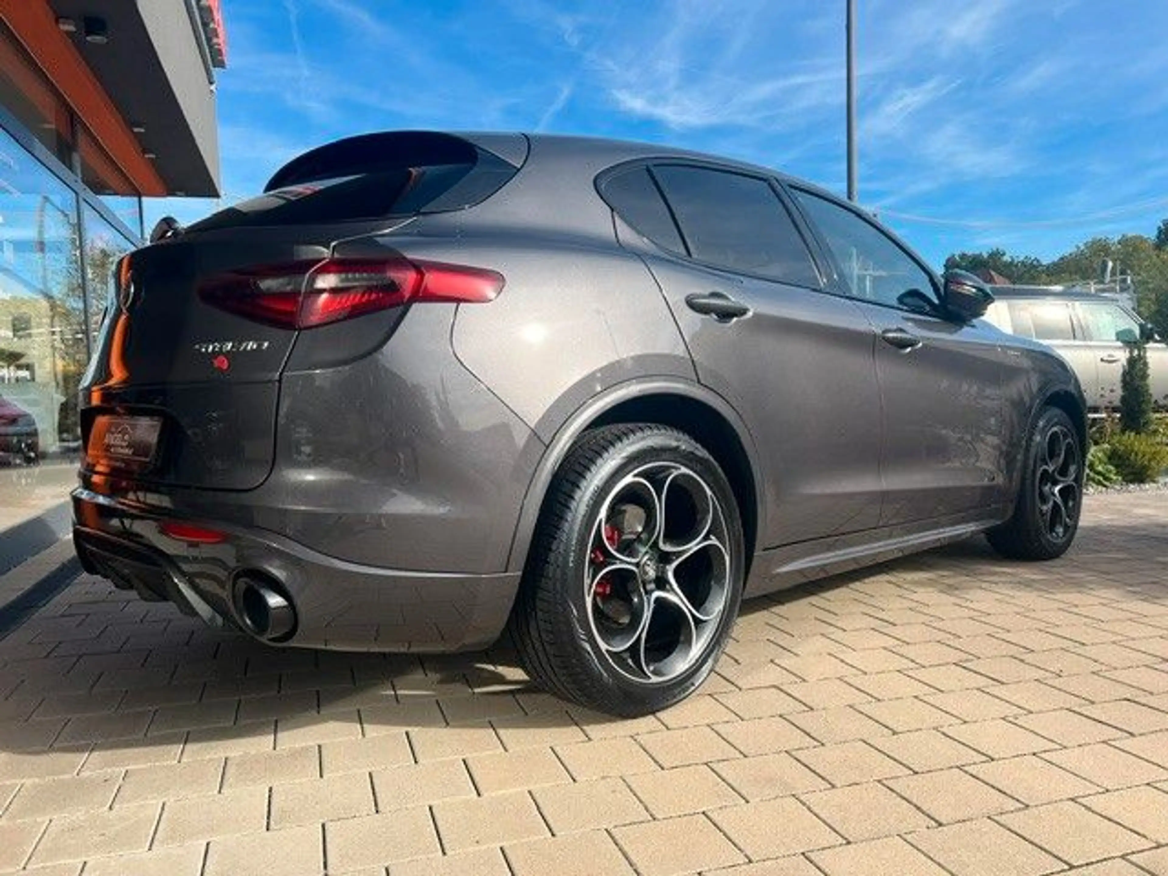 Alfa Romeo Stelvio Veloce Q4*AHK*Neuer Motor vor 6000 KM* — photo 10