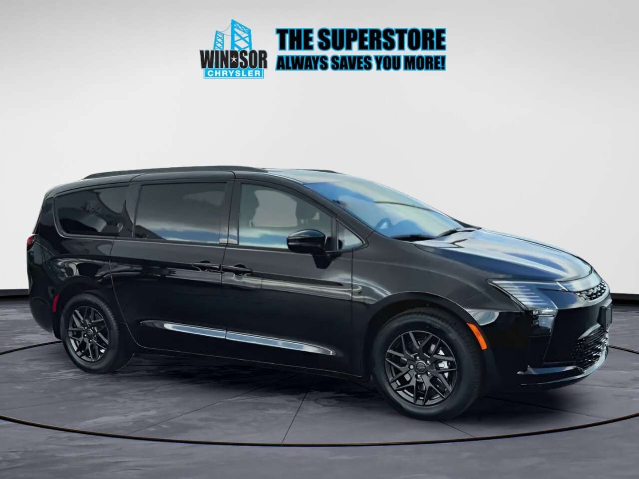 2027 Chrysler Pacifica Select FWD — photo 1