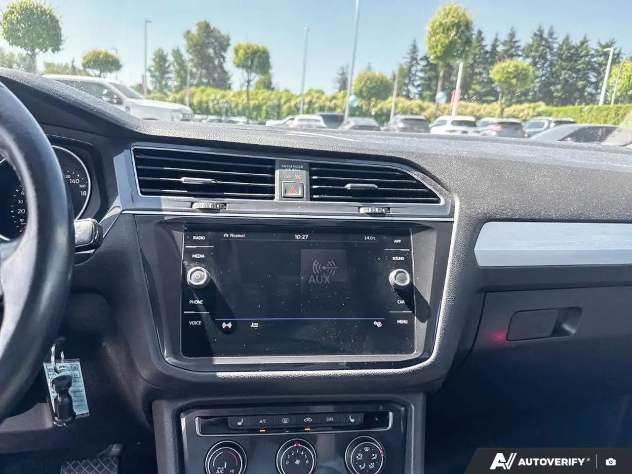 Volkswagen Tiguan снимка Volkswagen Tiguan