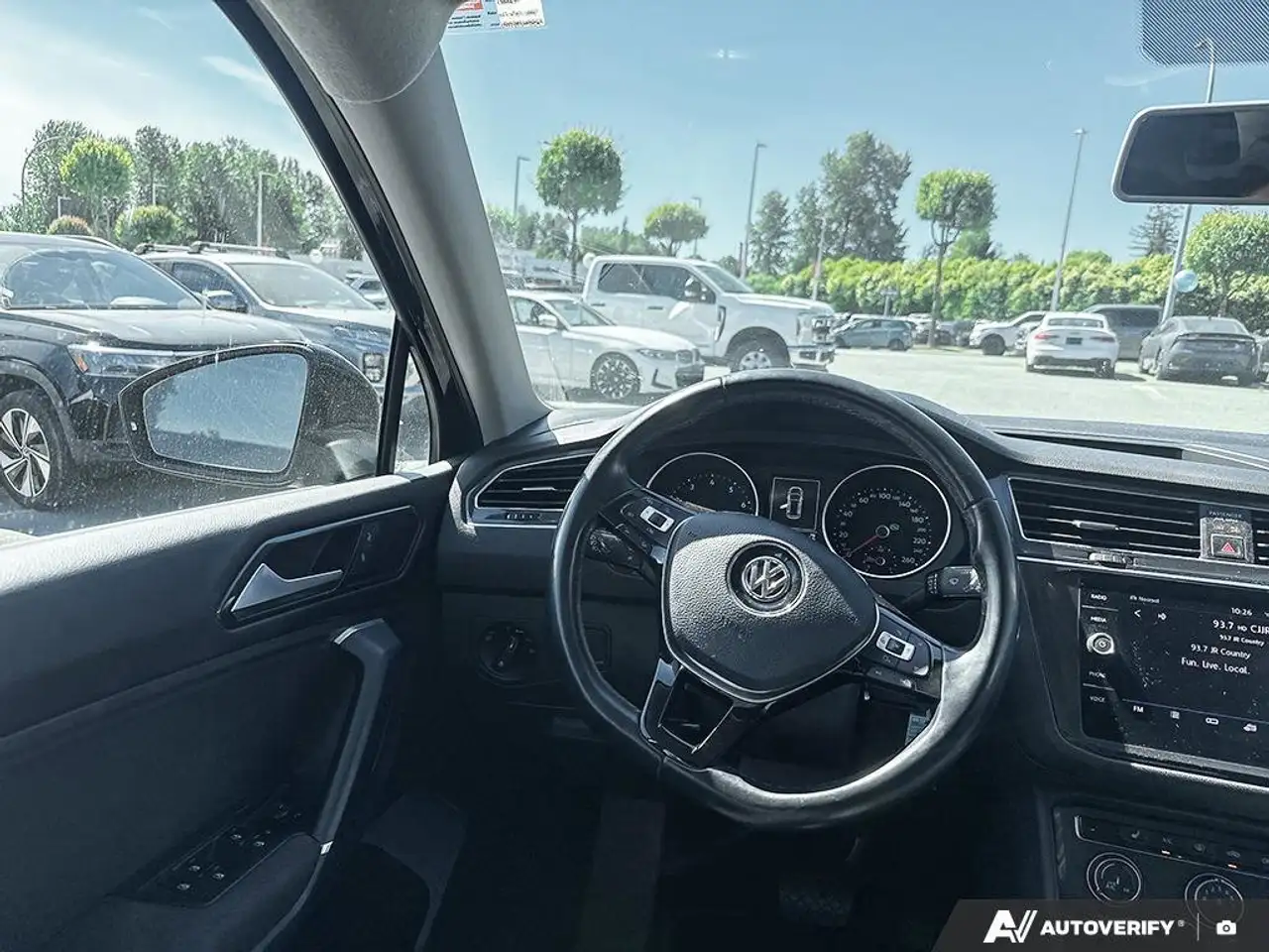 Volkswagen Tiguan снимка Volkswagen Tiguan