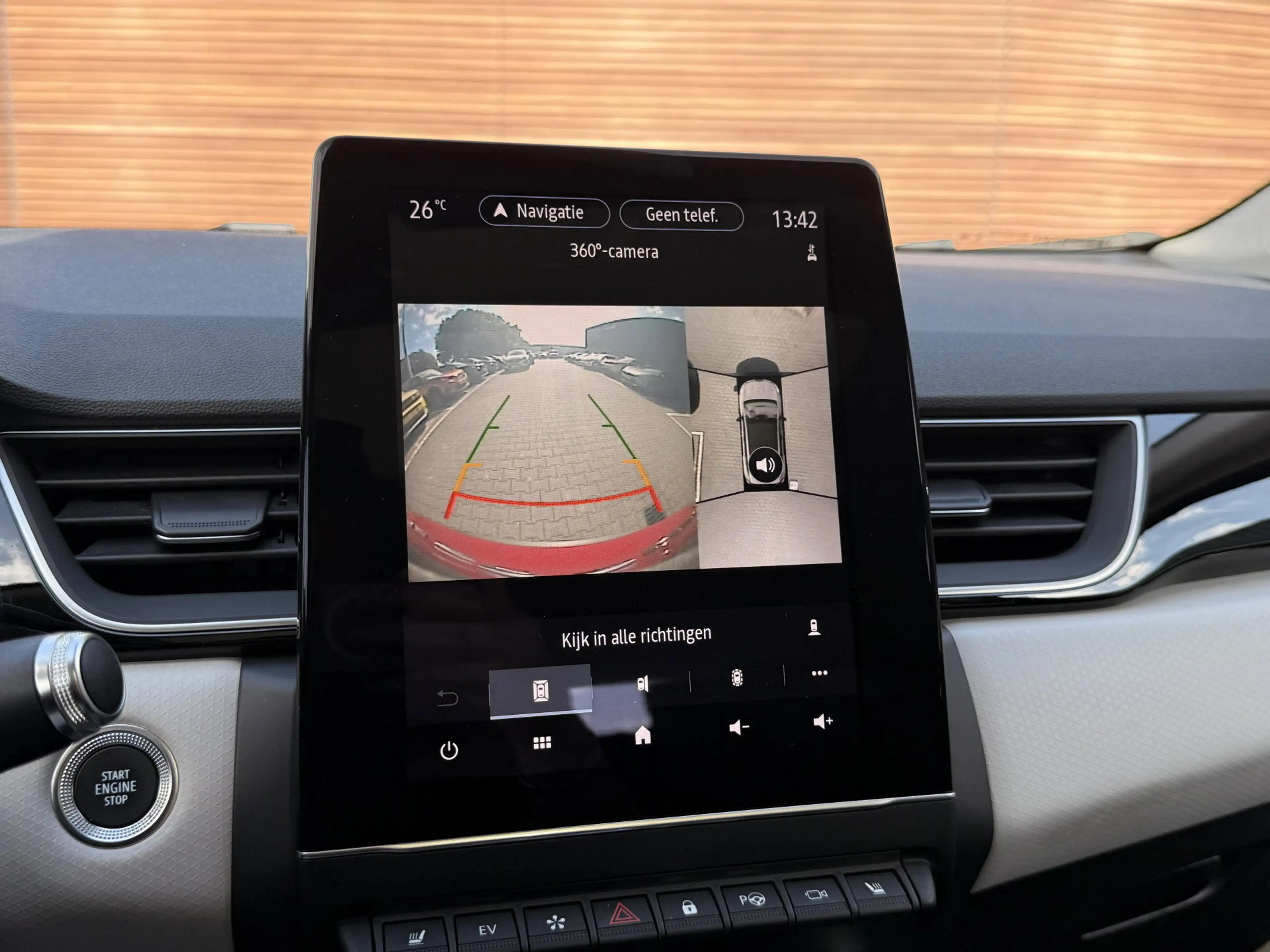 Renault Captur 1.6 E-Tech Plug-in Hybrid 160 Edition One — photo 32