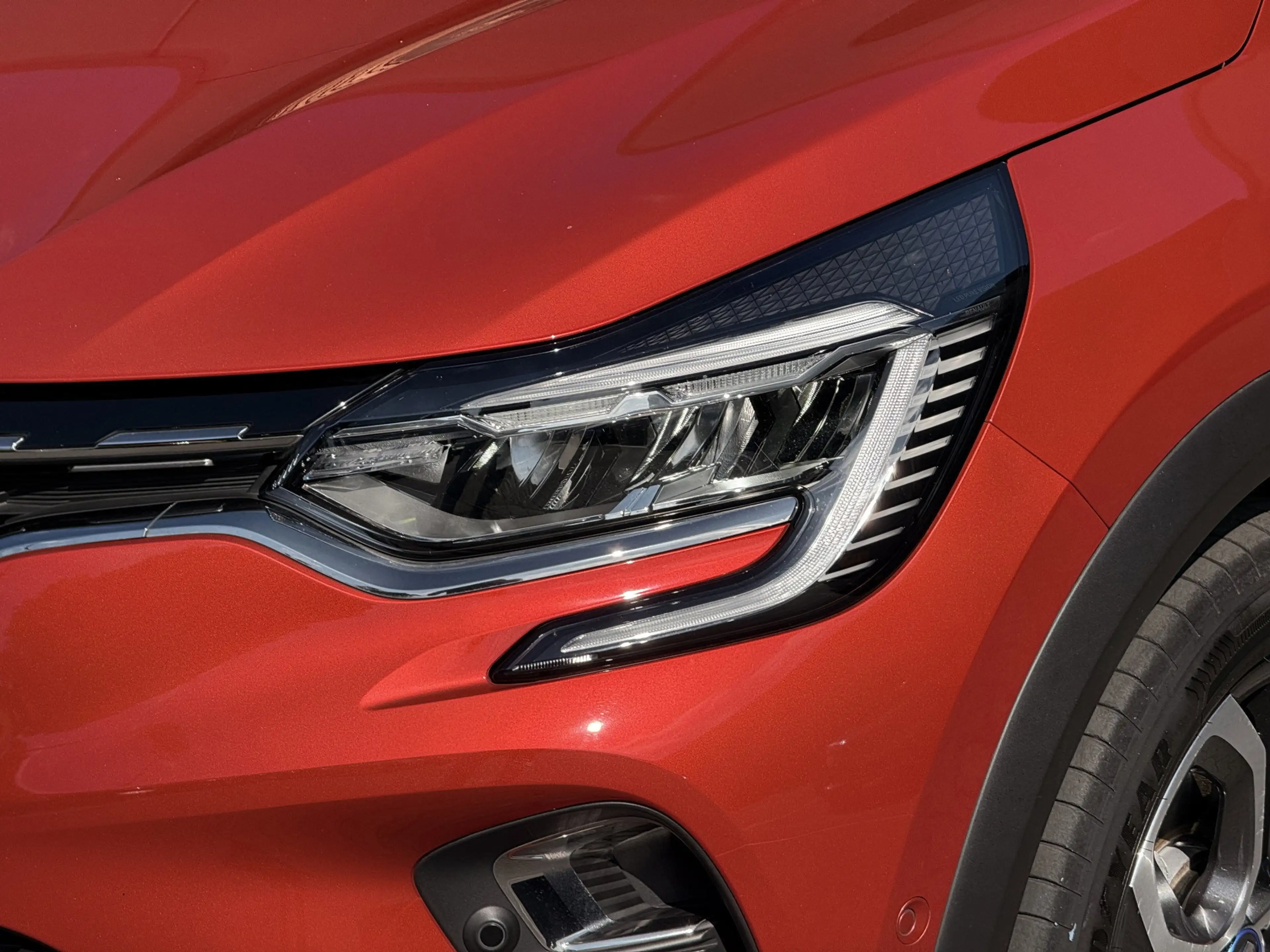 Renault Captur 1.6 E-Tech Plug-in Hybrid 160 Edition One — photo 9