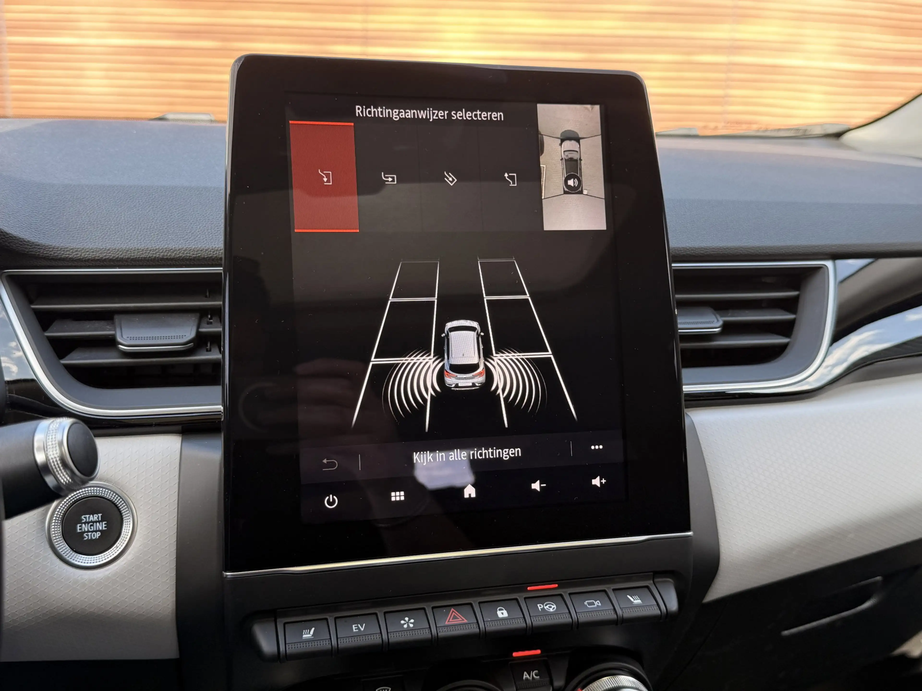 Renault Captur 1.6 E-Tech Plug-in Hybrid 160 Edition One — photo 34