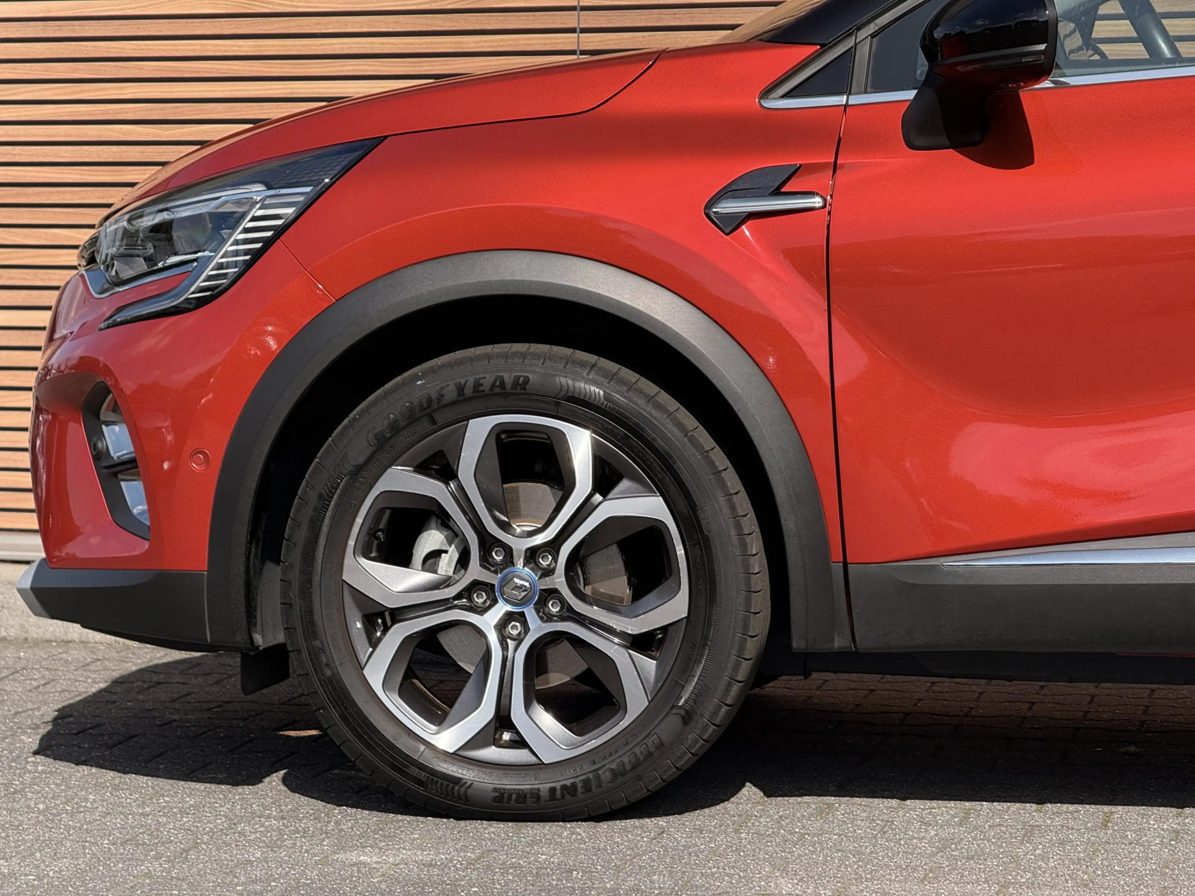 Renault Captur 1.6 E-Tech Plug-in Hybrid 160 Edition One — photo 11