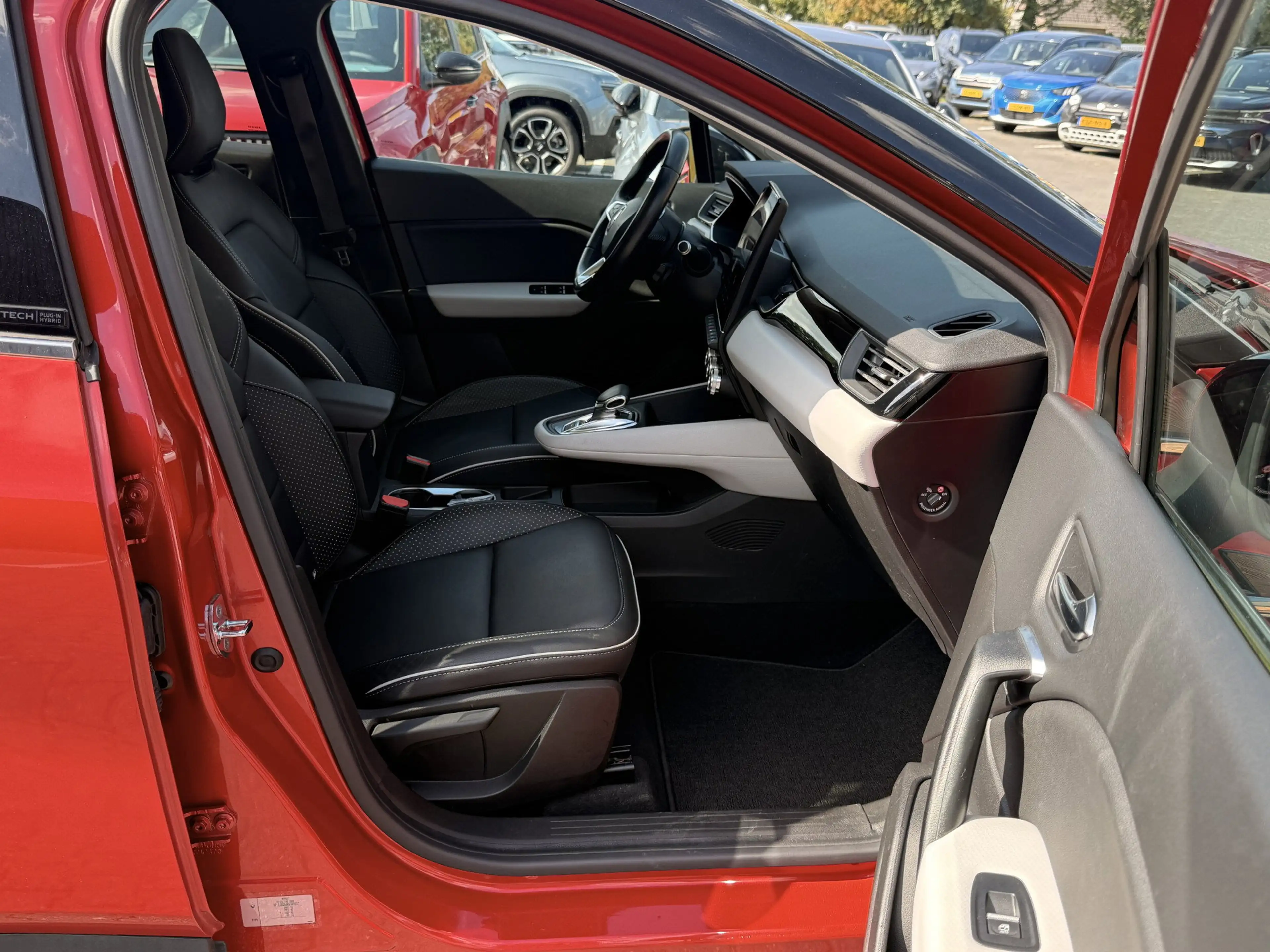 Renault Captur 1.6 E-Tech Plug-in Hybrid 160 Edition One — photo 47