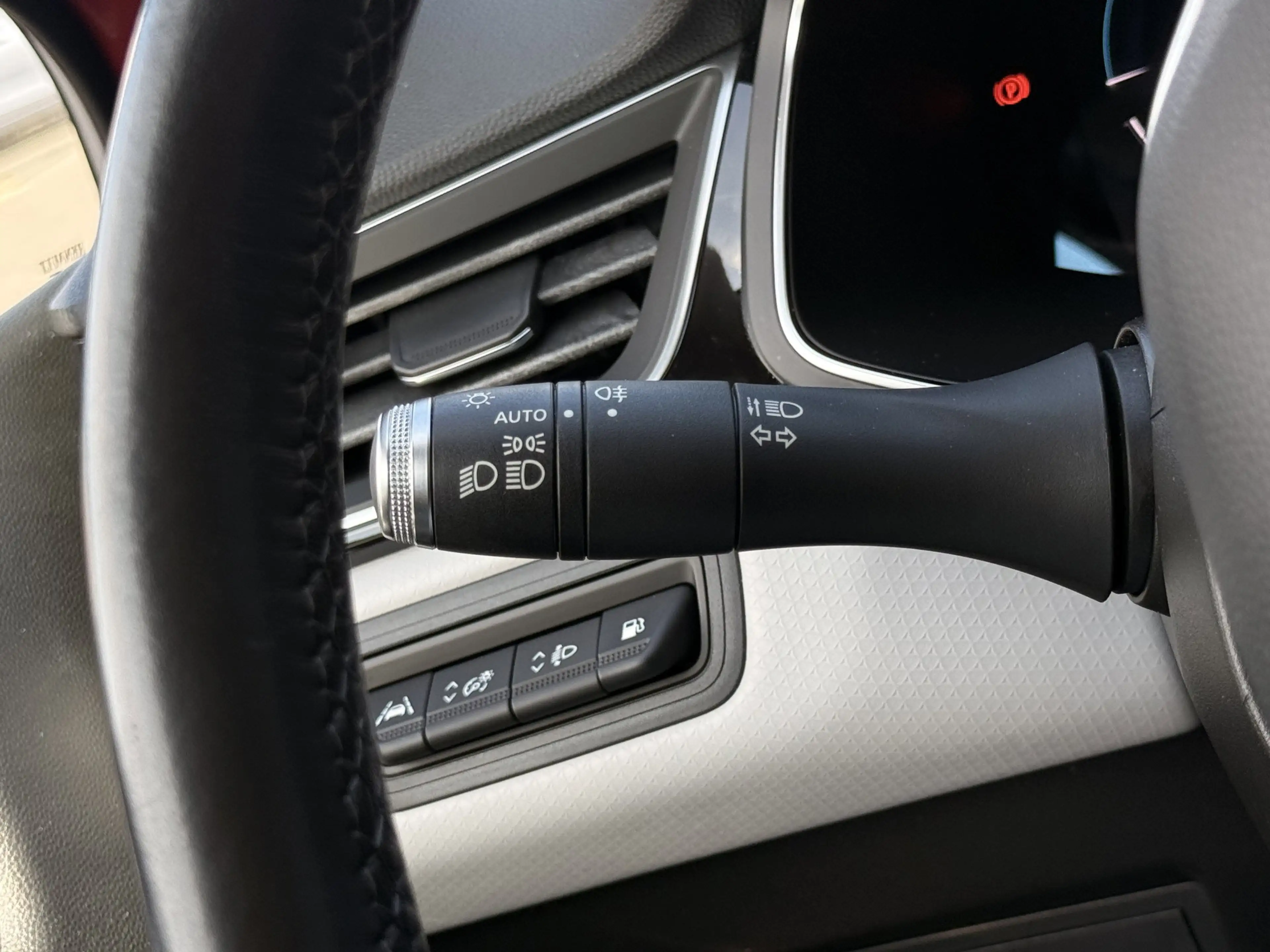 Renault Captur 1.6 E-Tech Plug-in Hybrid 160 Edition One — photo 23