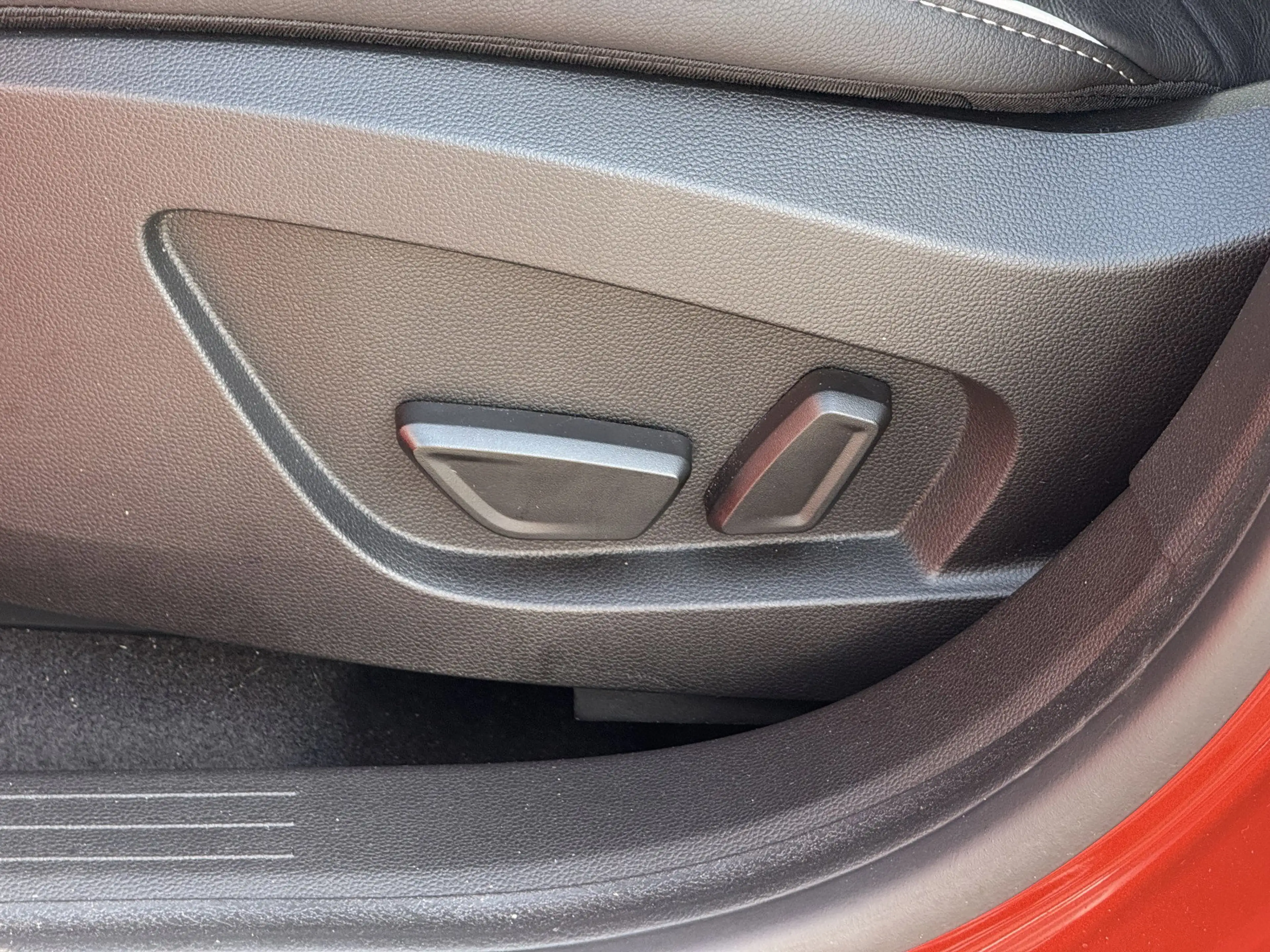 Renault Captur 1.6 E-Tech Plug-in Hybrid 160 Edition One — photo 43