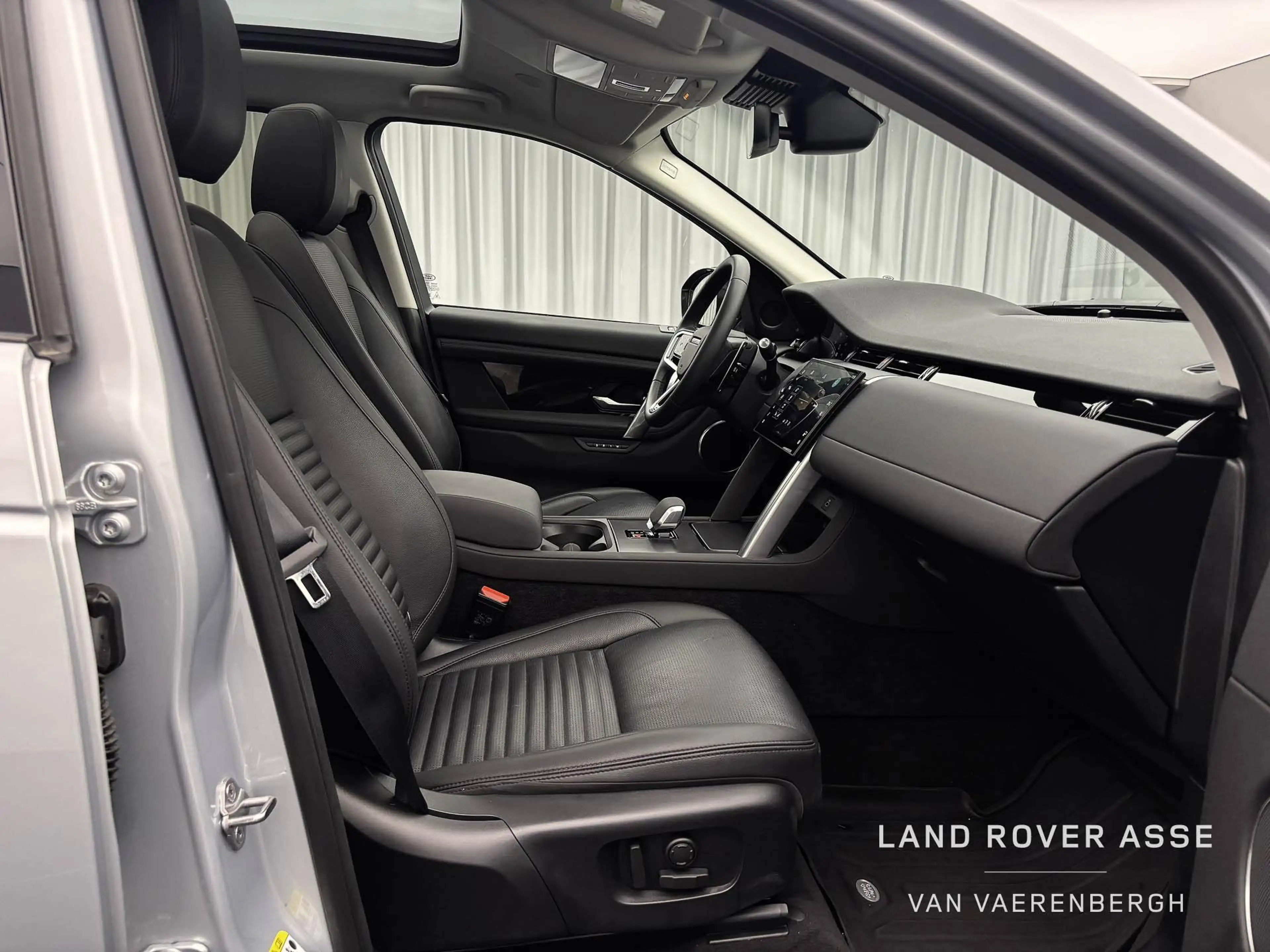 Land Rover Discovery Sport P200 S AWD Auto. 7pl — photo 3