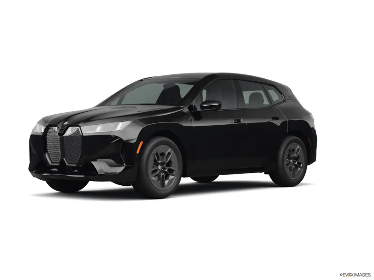 BMW iX снимка BMW iX