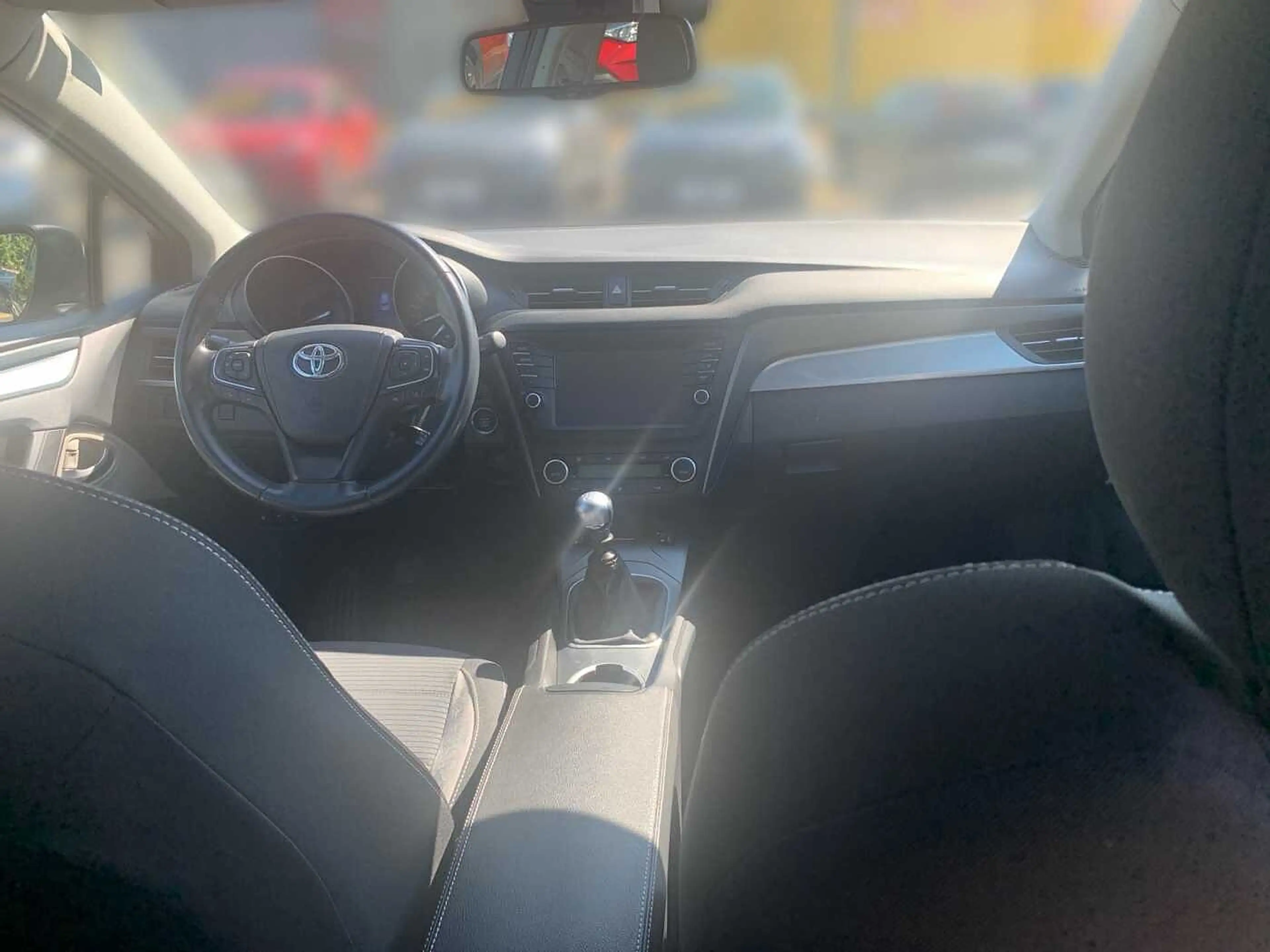 Toyota Avensis Touring Sports Edition S+ KAMERA — photo 8