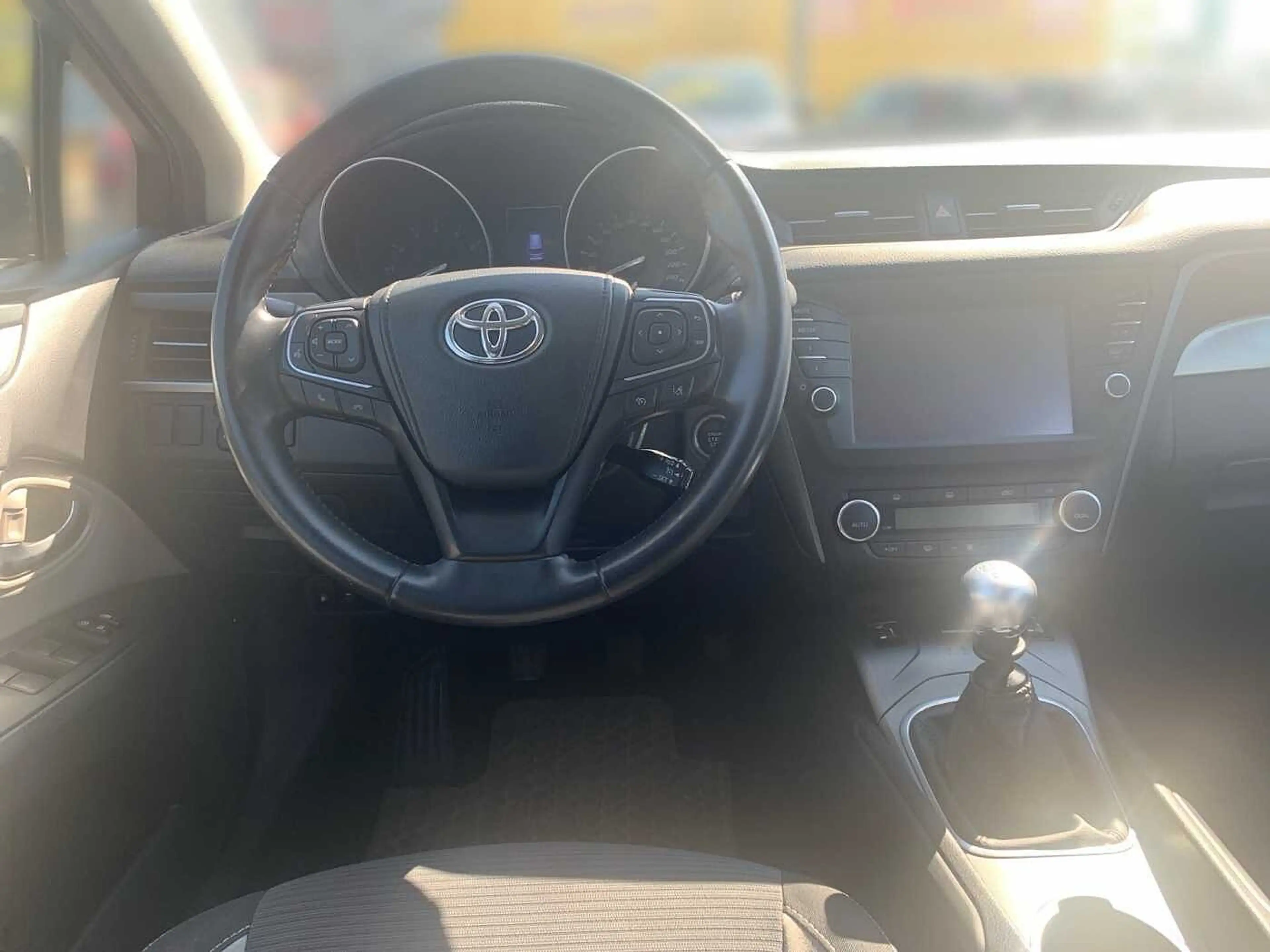 Toyota Avensis Touring Sports Edition S+ KAMERA — photo 9