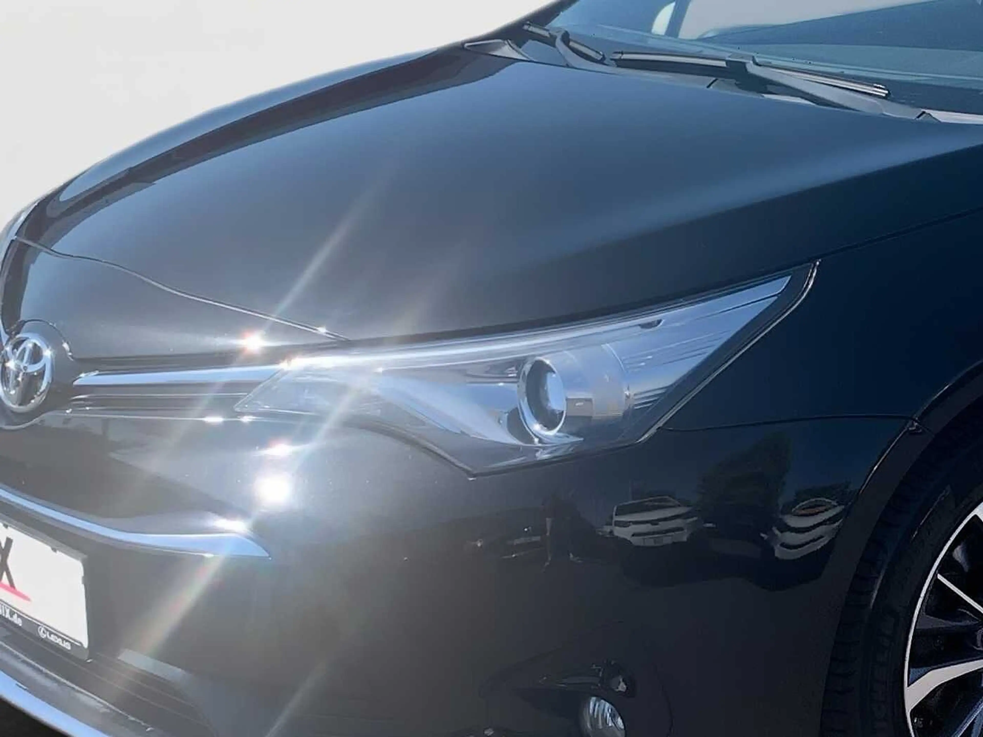 Toyota Avensis Touring Sports Edition S+ KAMERA — photo 14