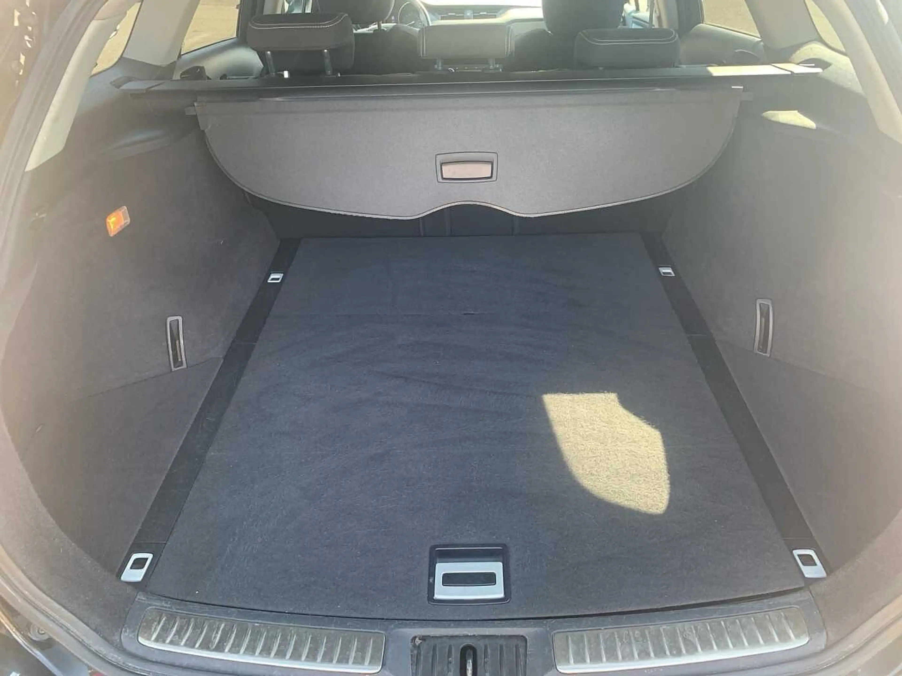 Toyota Avensis Touring Sports Edition S+ KAMERA — photo 10