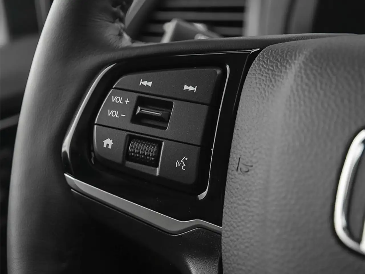 Honda Odyssey снимка Honda Odyssey