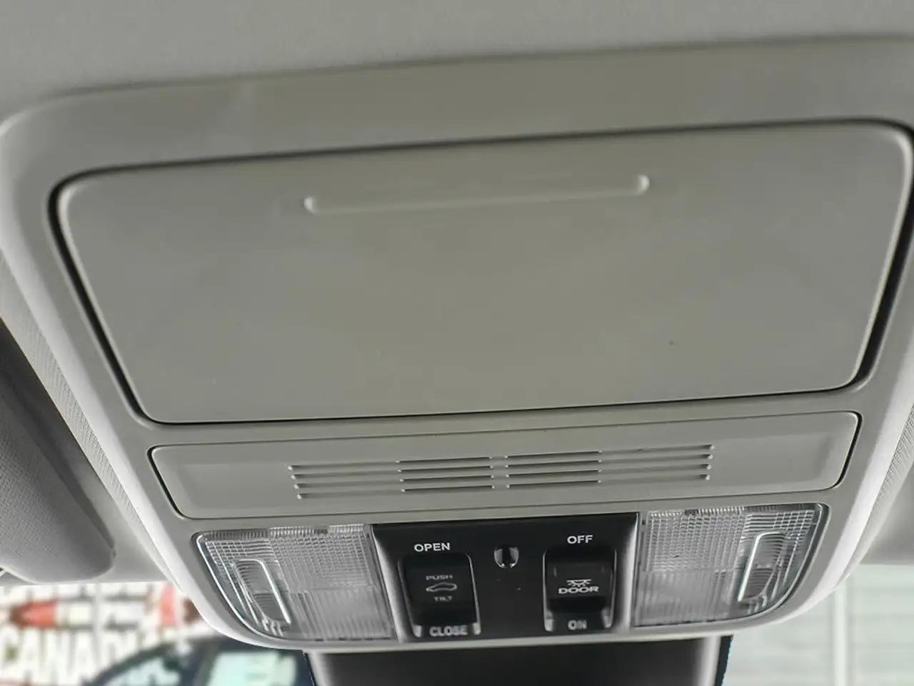 Honda Odyssey снимка Honda Odyssey