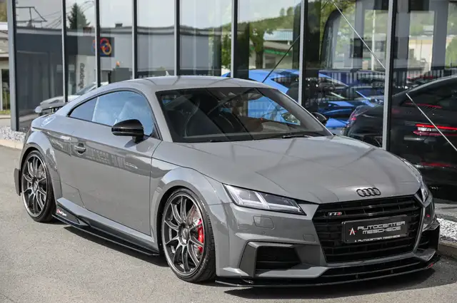 Audi TTS view 3