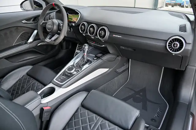 Audi TTS view 15
