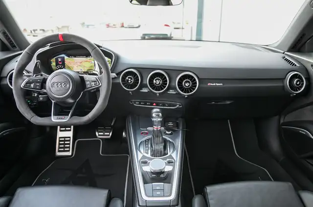 Audi TTS view 14