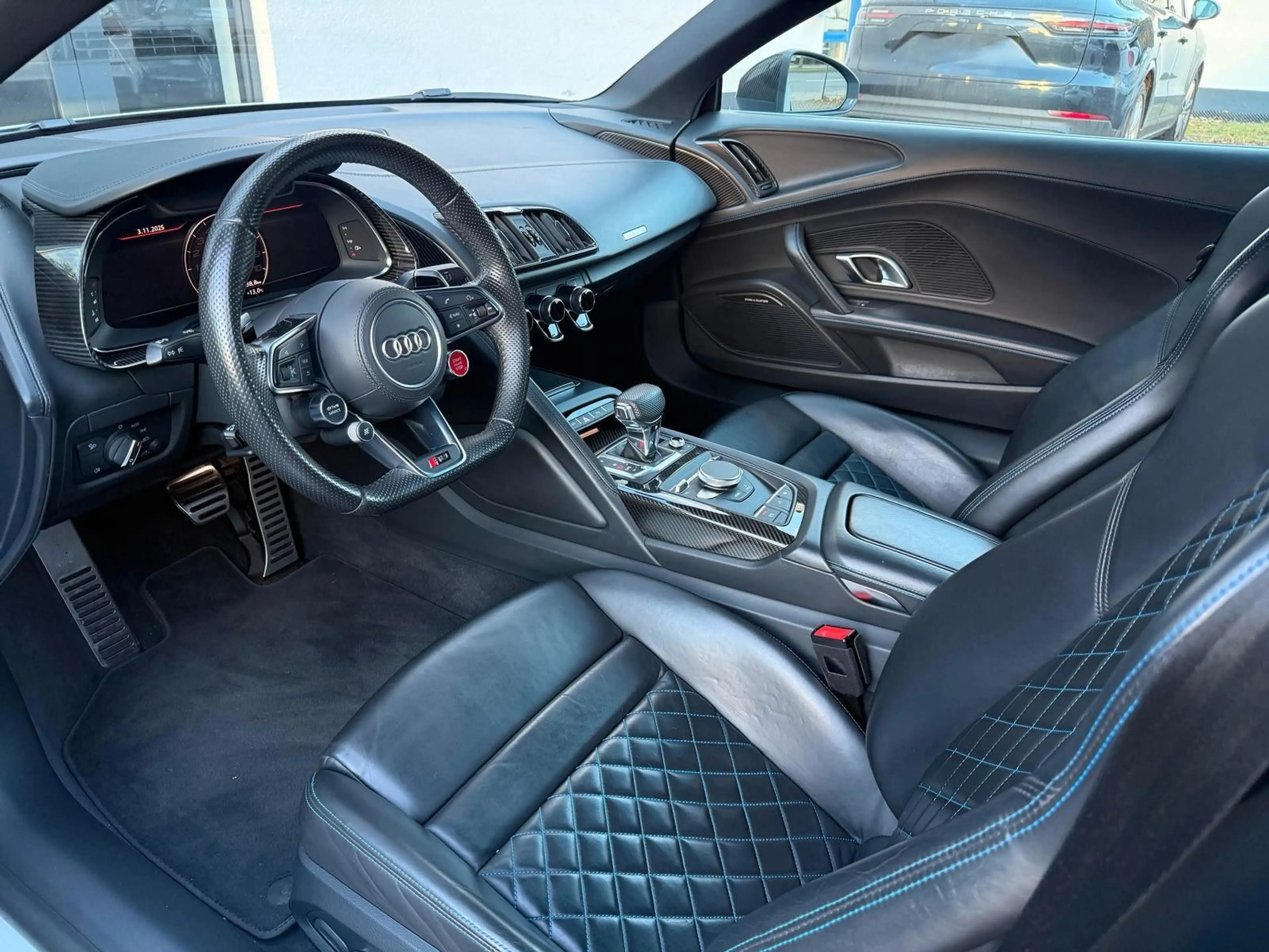 Audi R8 Spyder 5.2 FSI quattro performance*Carbon* — photo 5