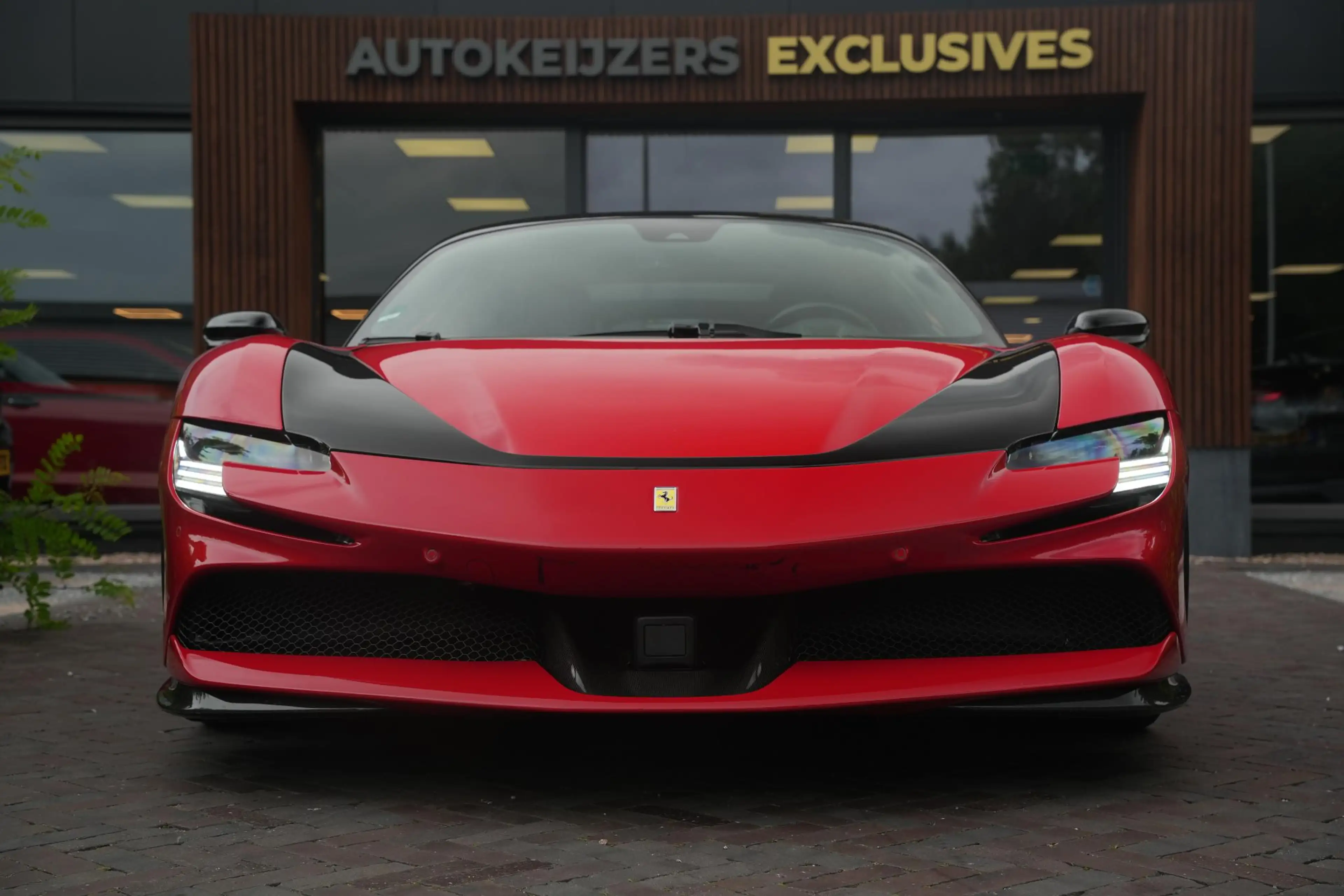Ferrari SF90 Stradale 4.0 V8 Assetto Fiorano Fiorano Pack Carbon Fibre D — photo 3