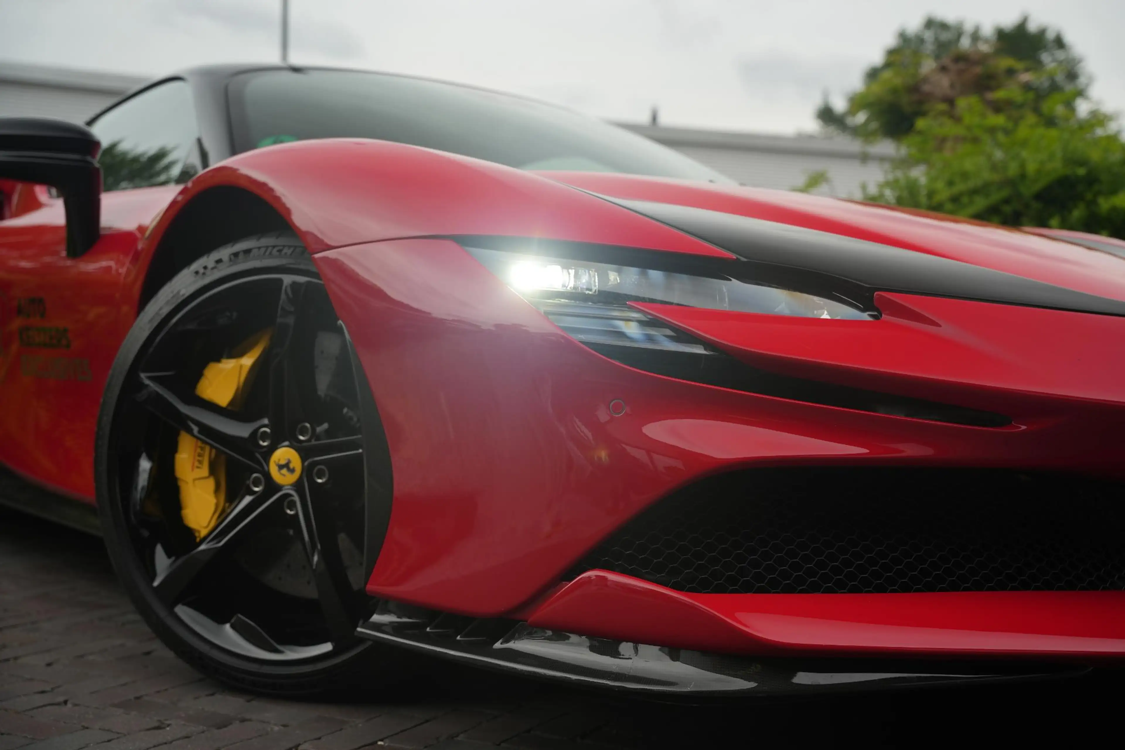 Ferrari SF90 Stradale 4.0 V8 Assetto Fiorano Fiorano Pack Carbon Fibre D — photo 40