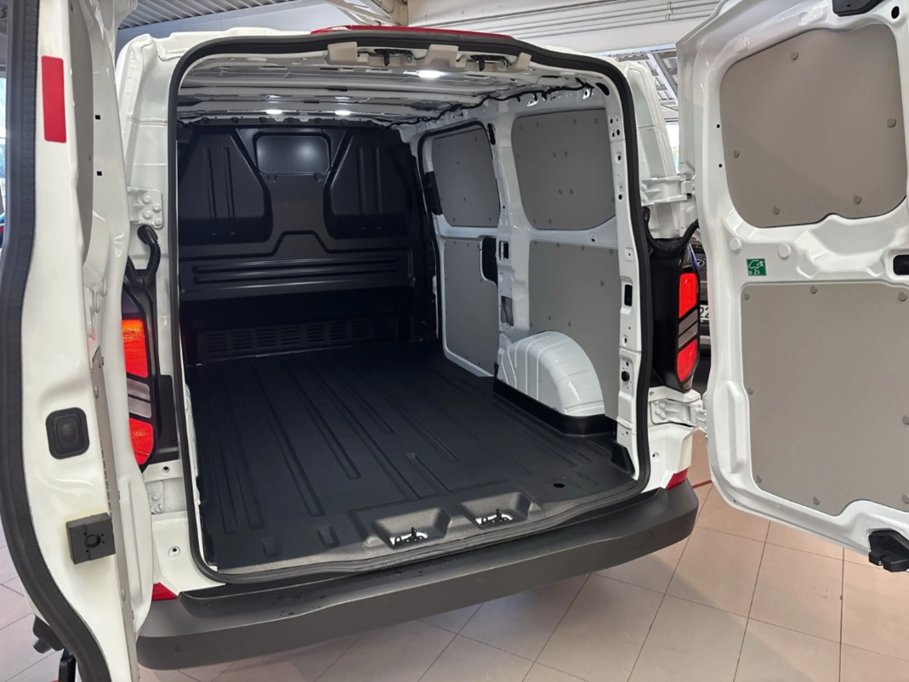 Ford Transit Custom Kasten 320 L1 Trend FWD Navi Apple CarPlay Android — photo 15