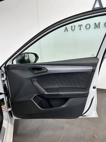Cupra Leon view 8
