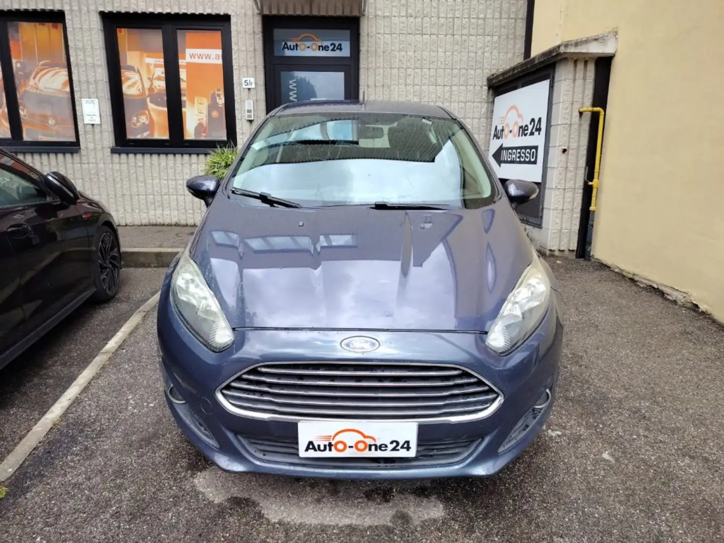 Ford Fiesta 1.5 TDCi 75CV 3 porte Titanium NEOPATENTATI Grigio - 2