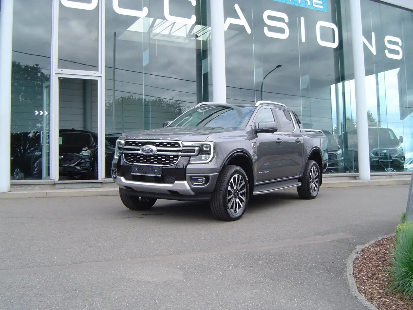 Ford Ranger PLATINUM 3.0D + VOLET ELEC. ... VENDU ... Gris - 1