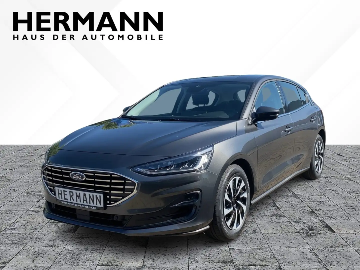 Ford Focus Titanium 125 PS EcoBoost Winter-Paket Grau - 1