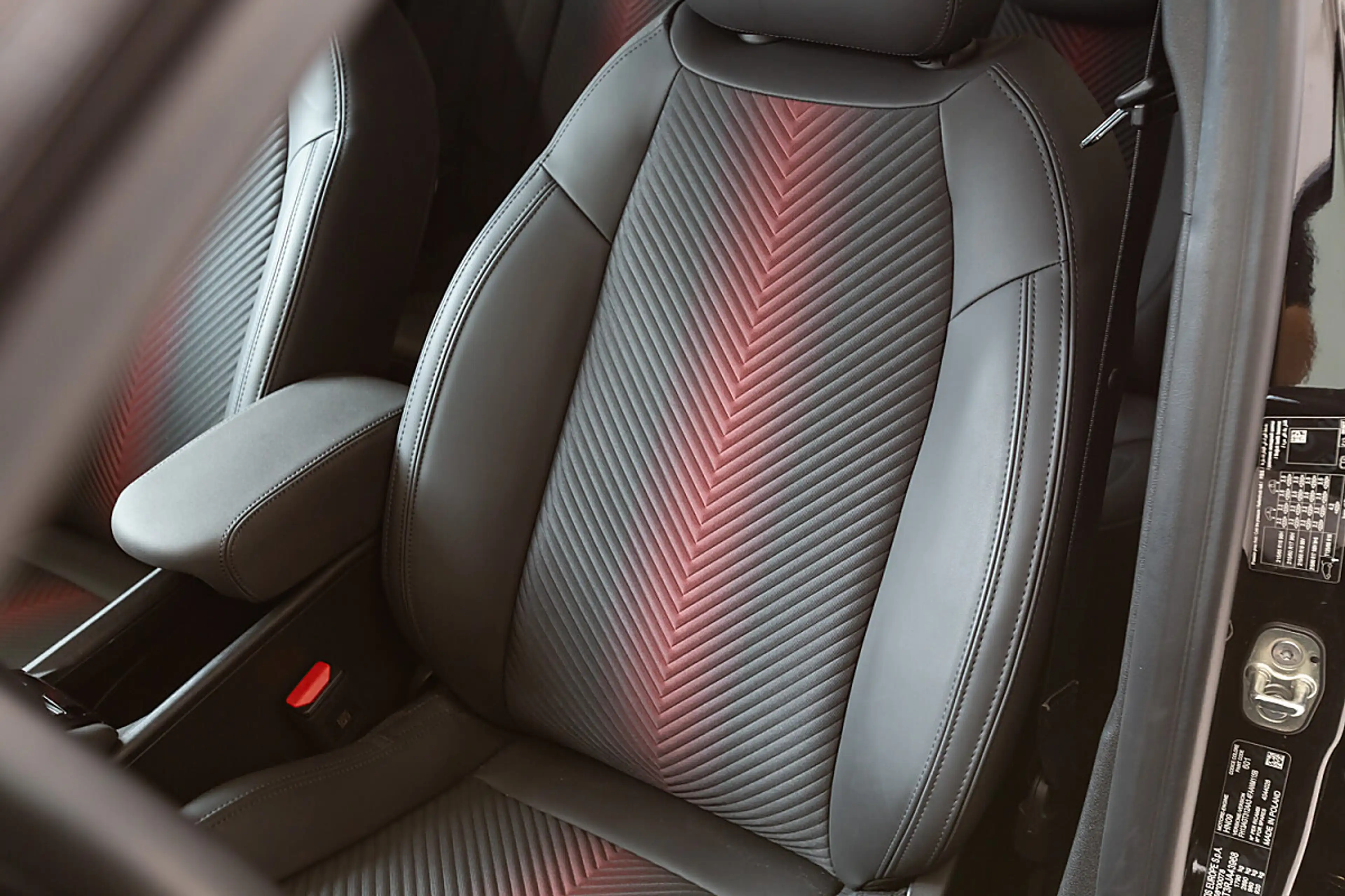 Alfa Romeo Junior Ibrida Speciale 1.2 MHEV e-DCT6 — photo 13