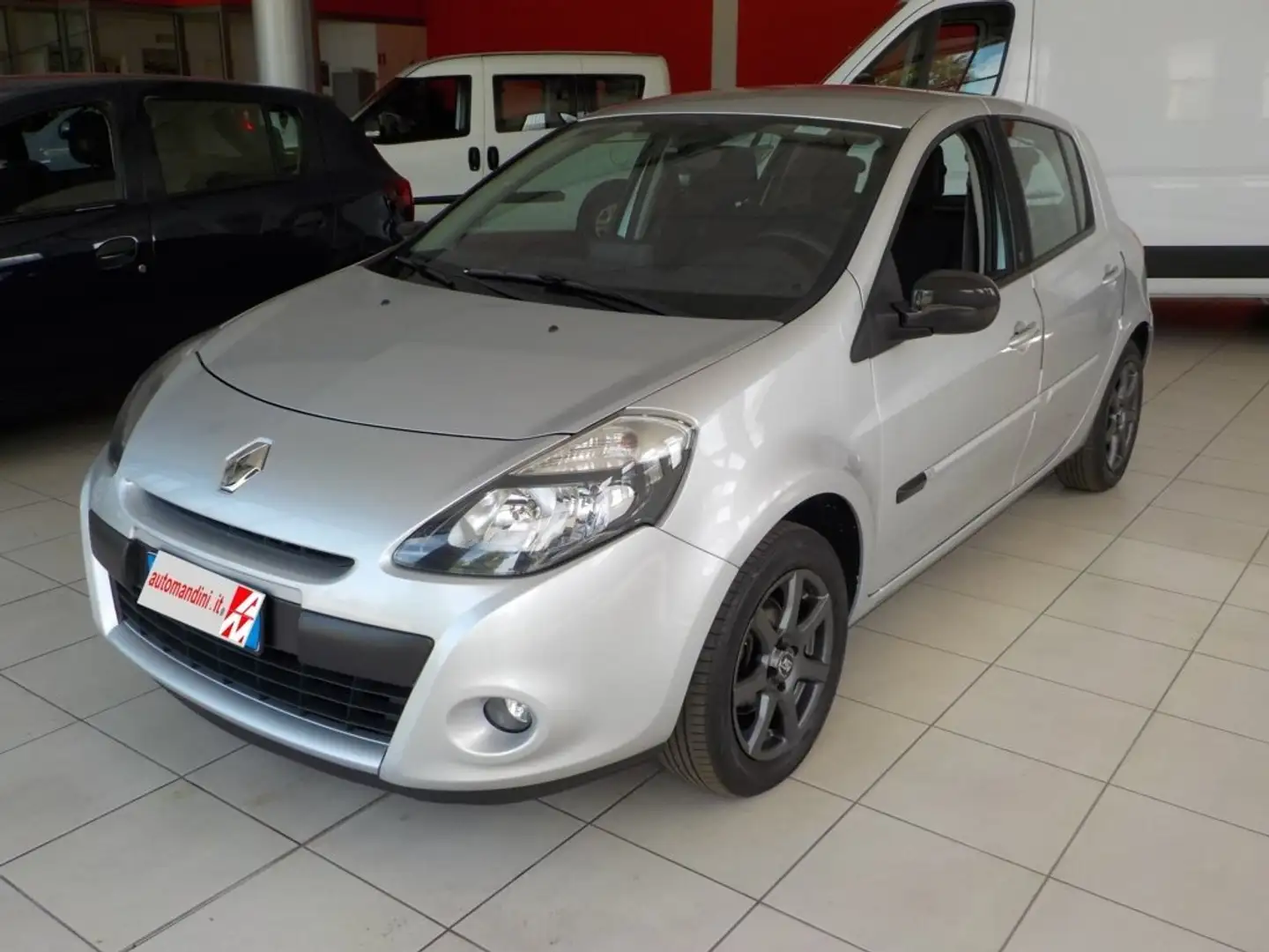 Renault Clio Clio III 2009 5p 1.2 16v 20th Anniversario Gpl Grau - 1