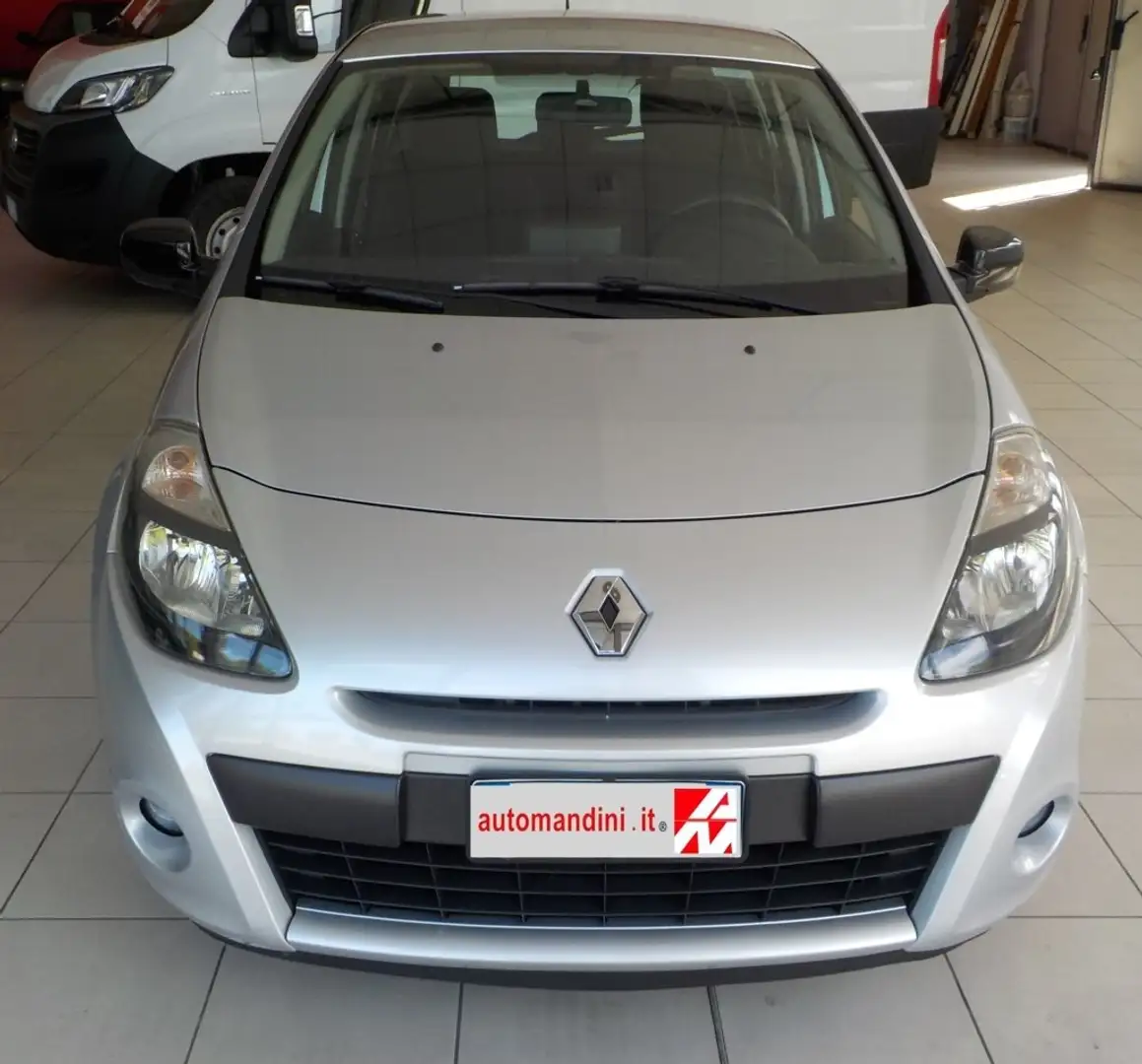Renault Clio Clio III 2009 5p 1.2 16v 20th Anniversario Gpl Grau - 2