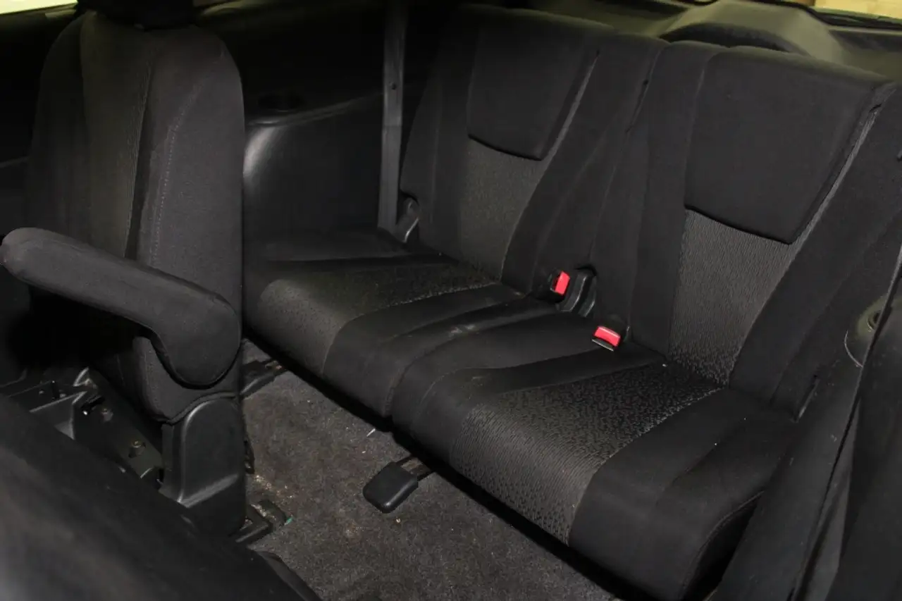 Mazda 5 снимка Mazda 5