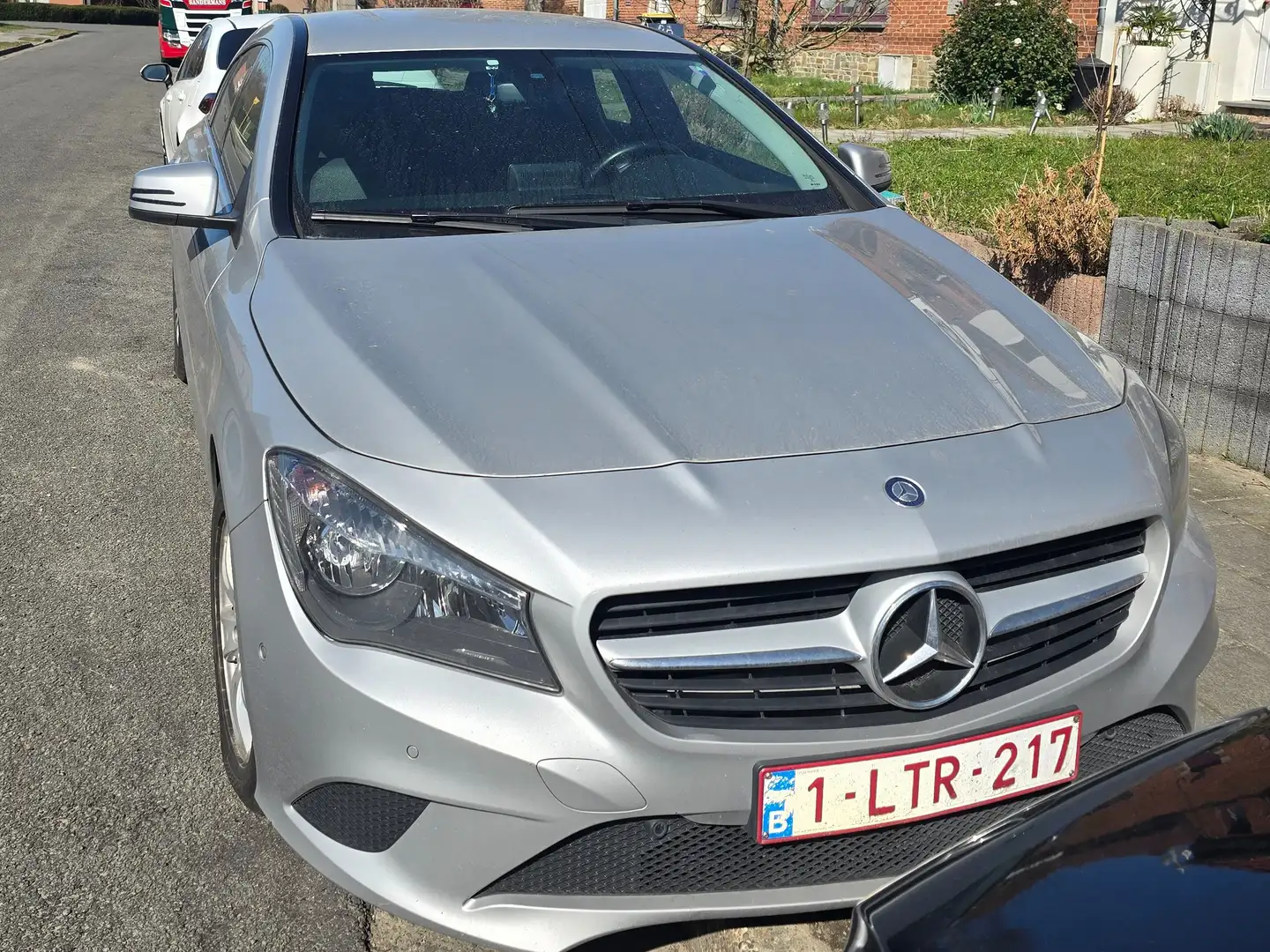 Mercedes-Benz CLA 180 d Argent - 2