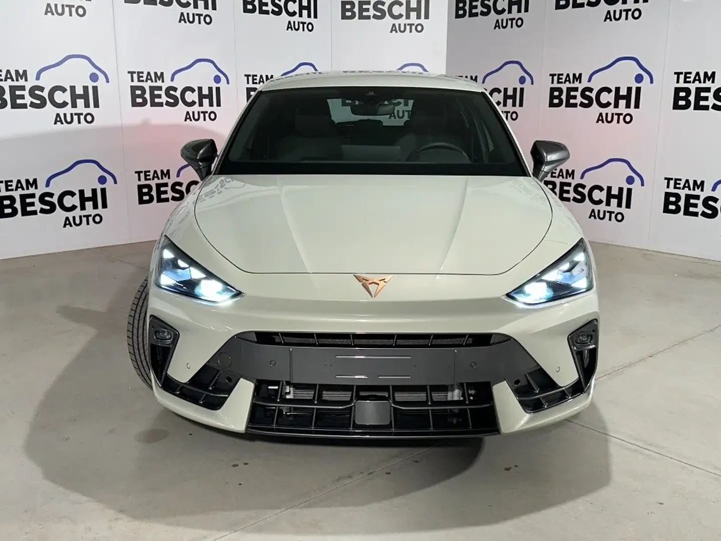 CUPRA Leon 1.5 e-Hybrid 204 CV DSG Grigio - 2